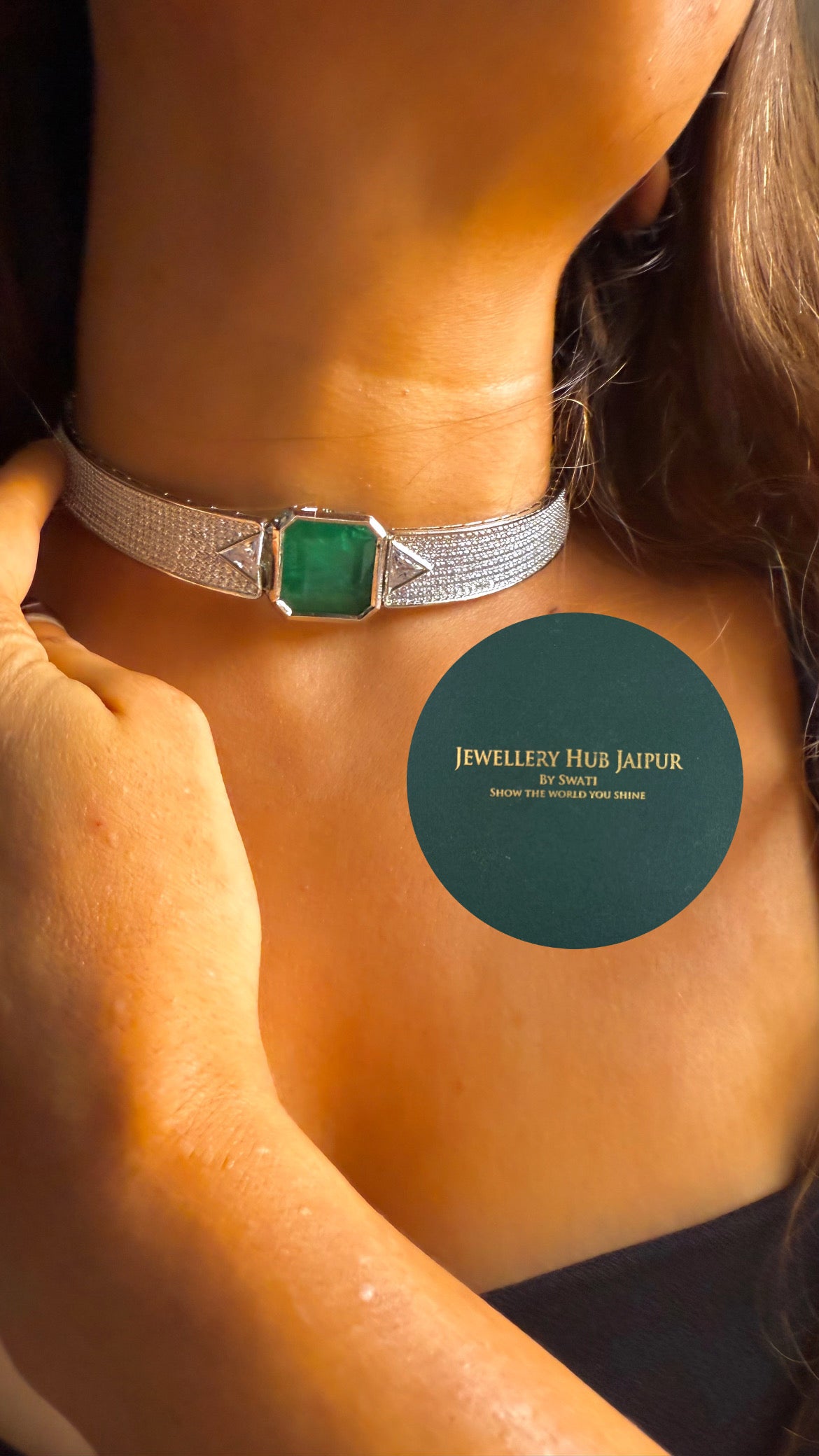 Minimalist emerald, diamond choker