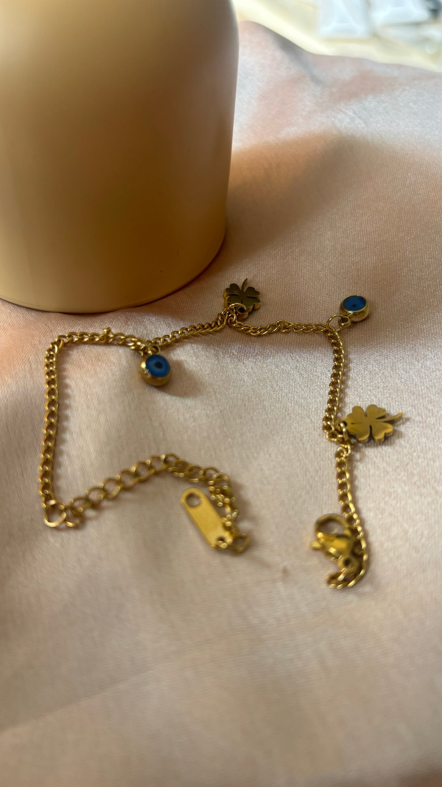 Sapphire gold bracelet