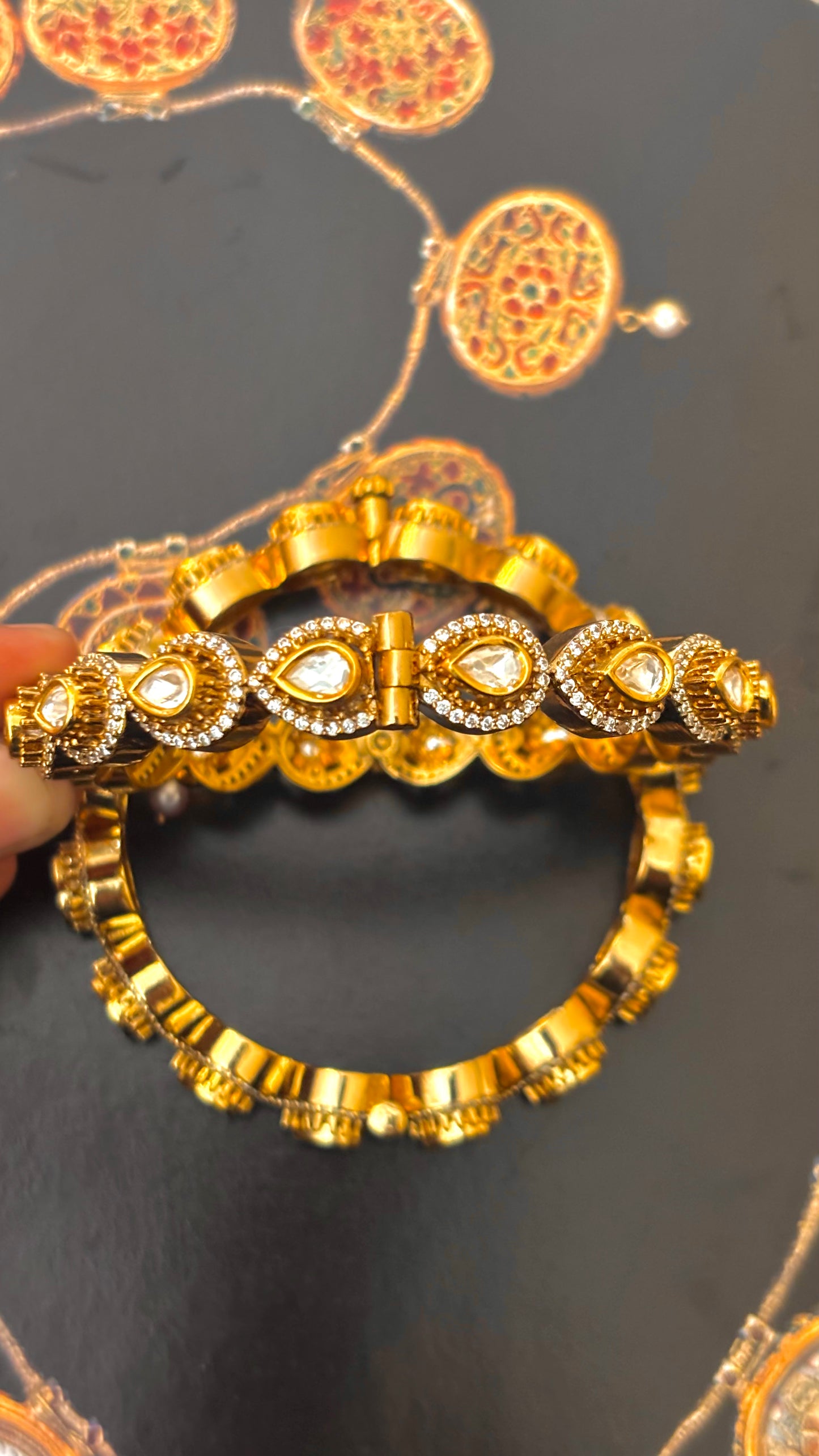 Drop shape diamond detailing polki bangles