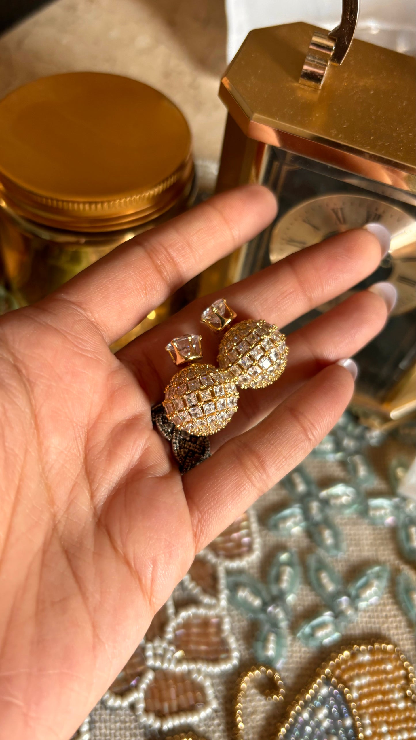 Diamond dual side studs