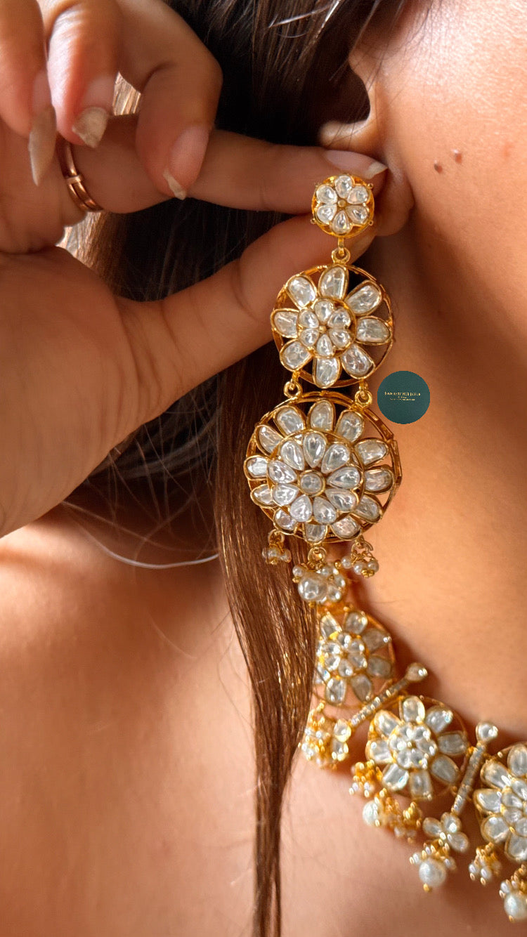 Real moissanite pearl detailing floral set