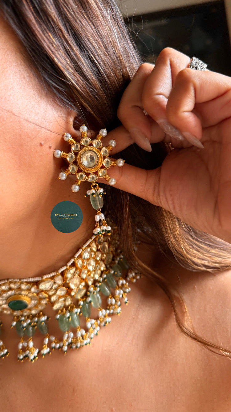 Emerald doublet moissanite floral rajwada choker set
