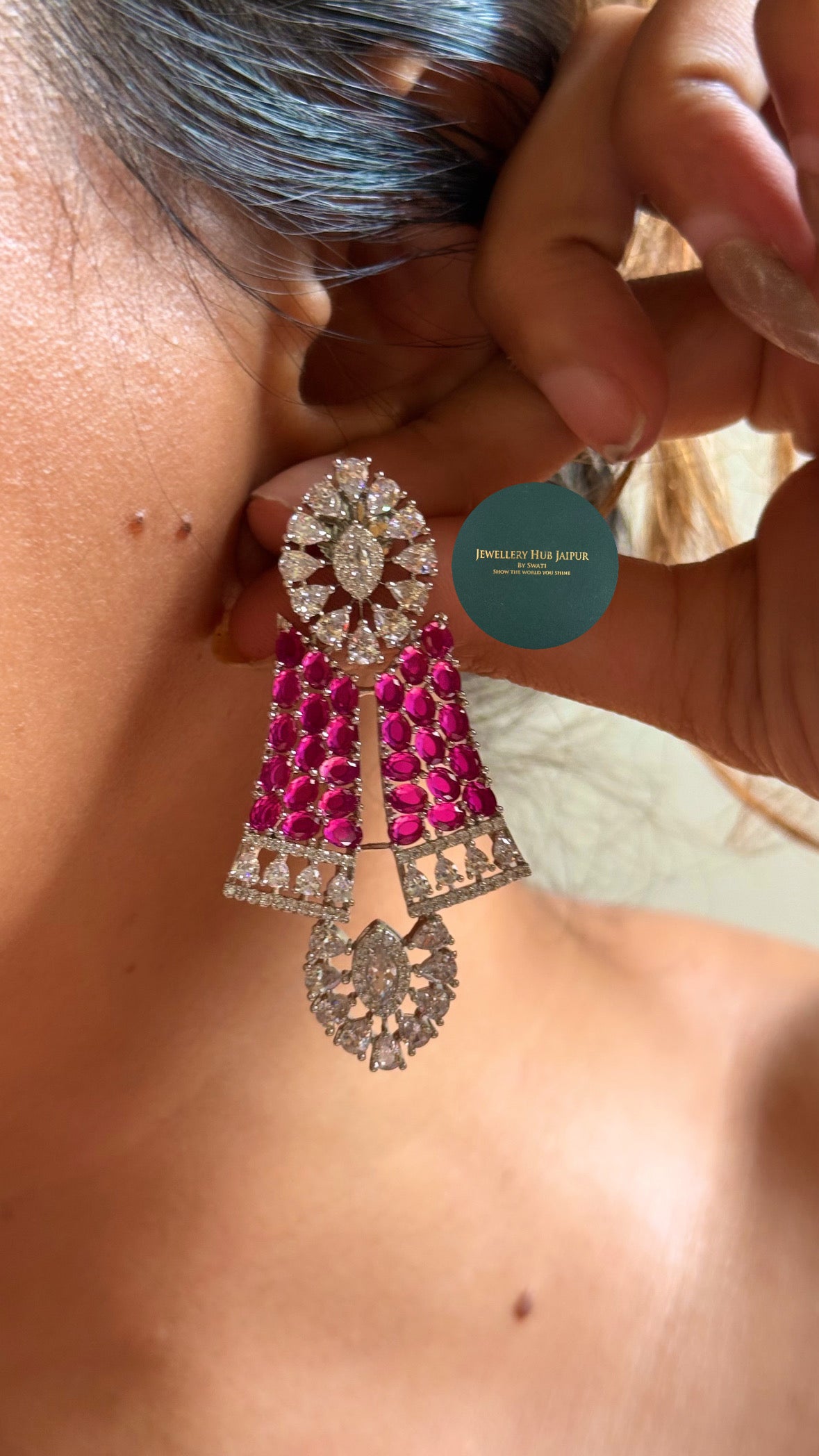 VERDANTIA Rani pink collar designed diamond cocktail choker set