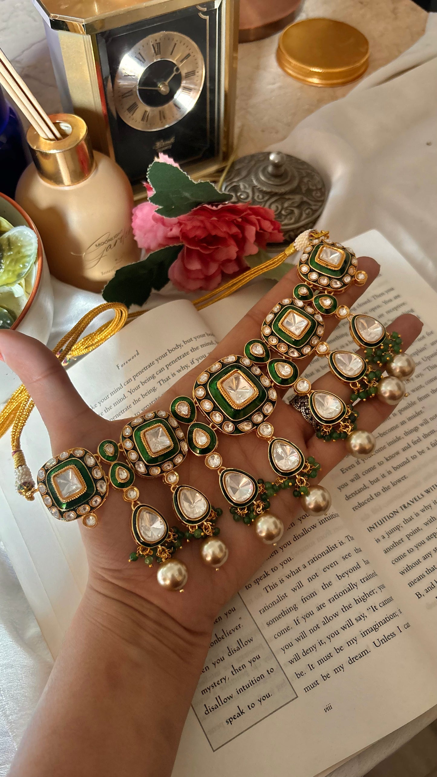 Paanabindu Emerald meenakari with cocktail drop with earrings