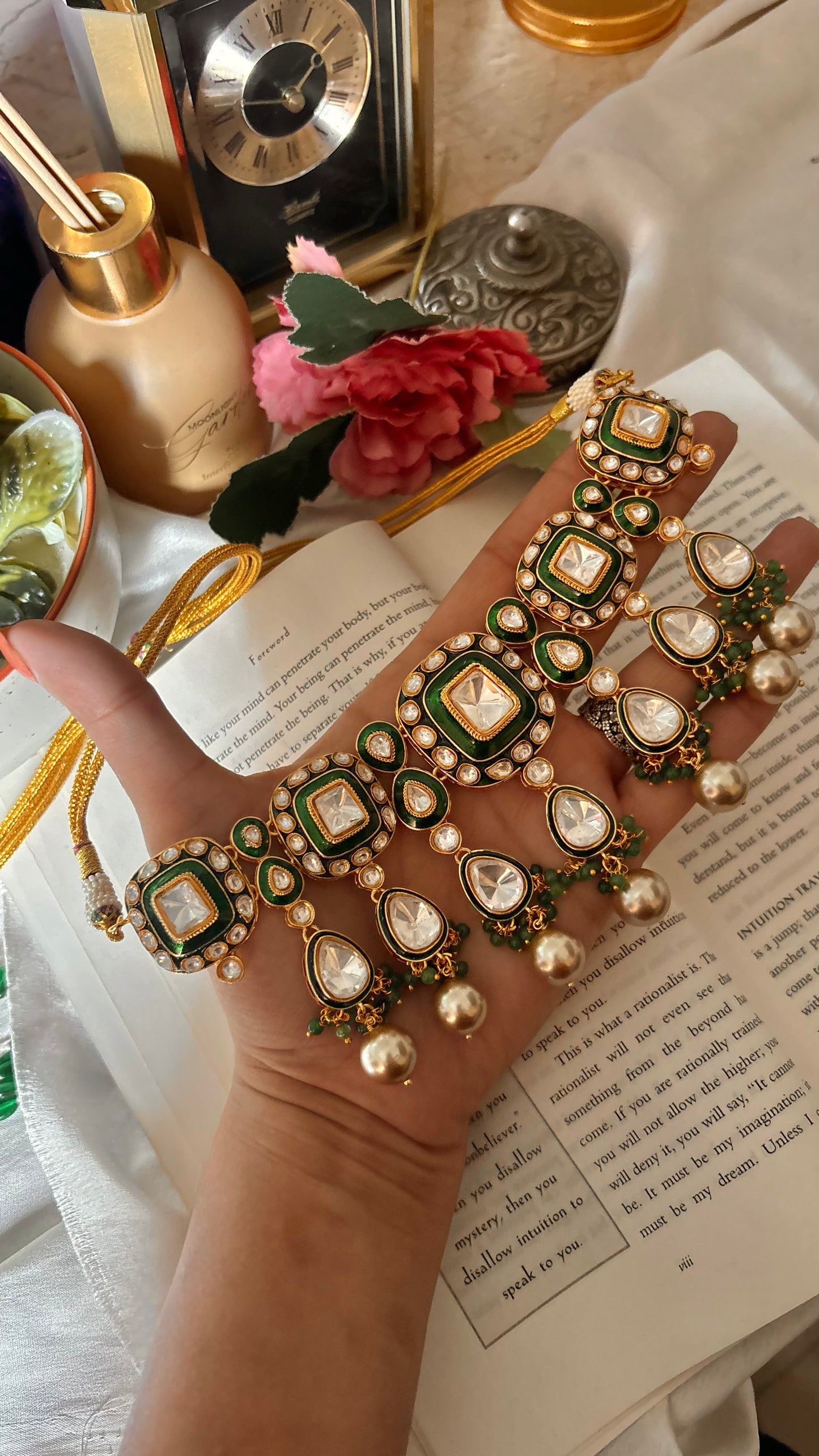 Paanabindu Emerald meenakari with cocktail drop with earrings