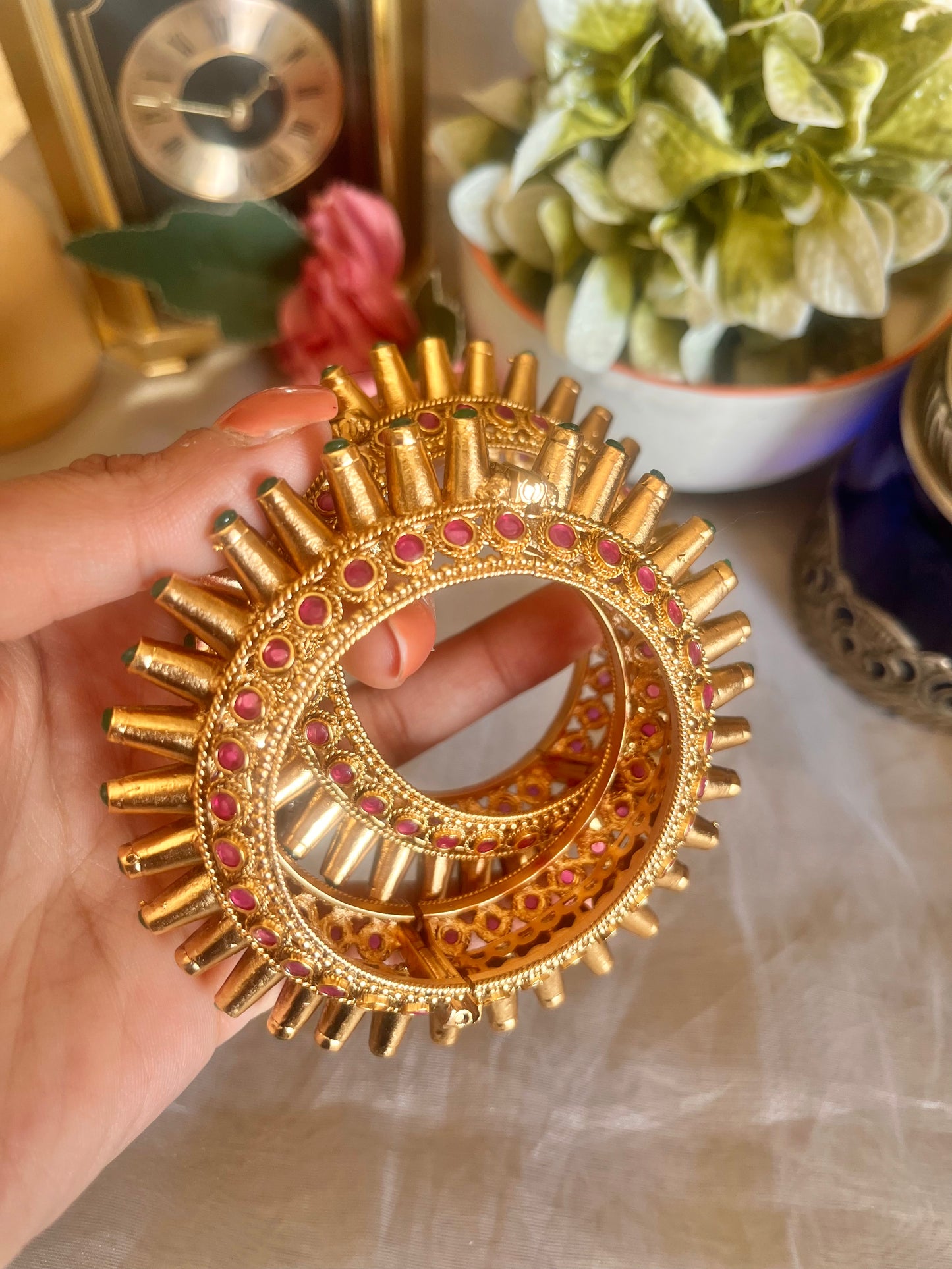 Rajwada emerald & rani pink kada
