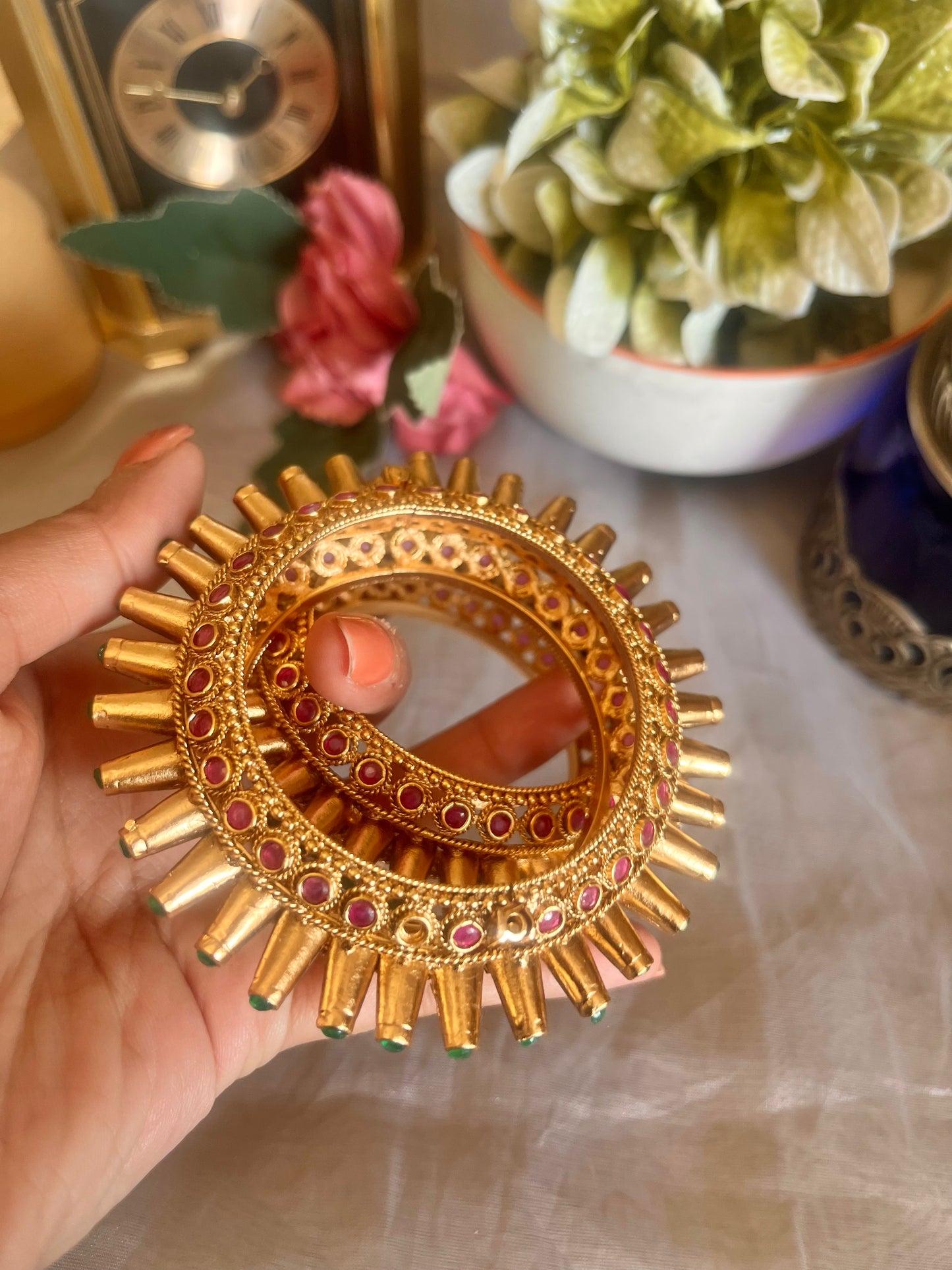Rajwada emerald & rani pink kada