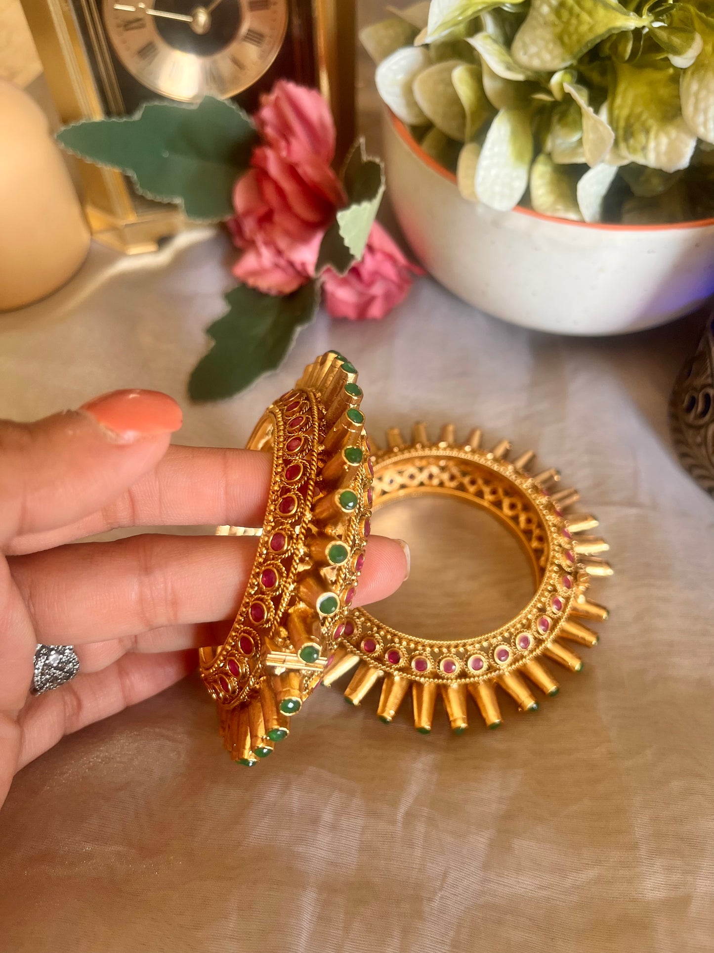 Rajwada emerald & rani pink kada