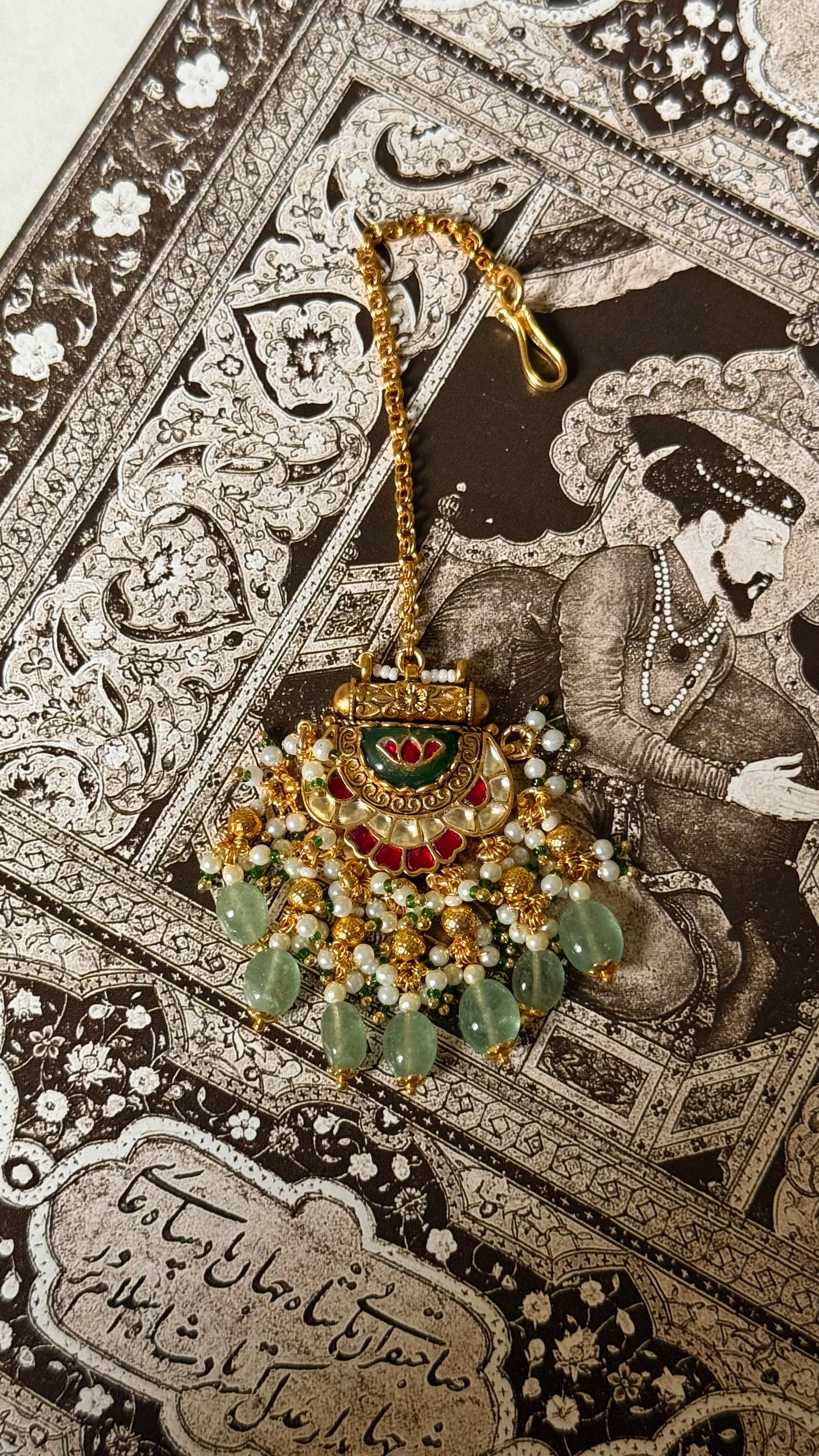 Emerald inlay work & rani pknk floral with mint drop maangtika