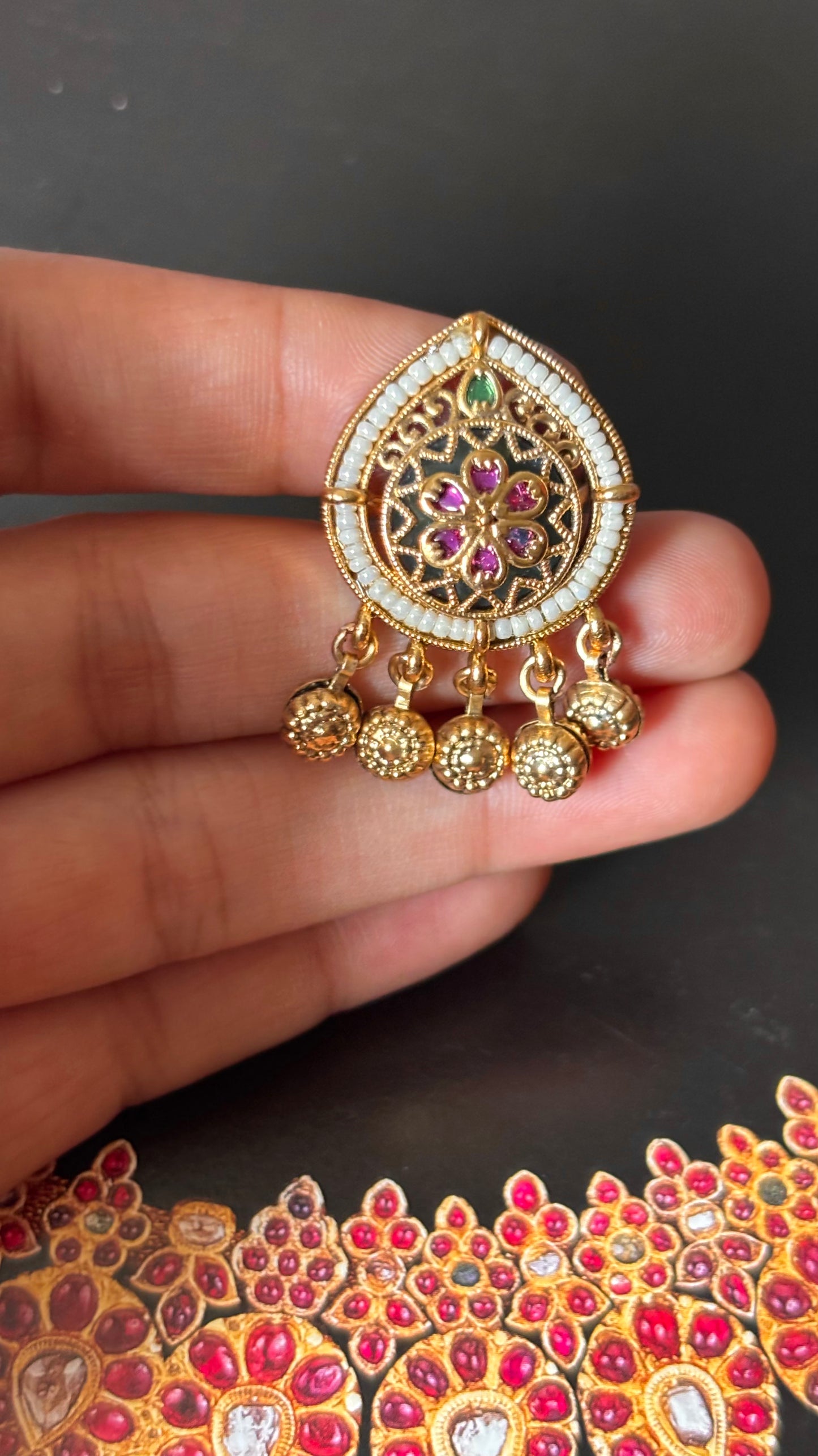 Rani pink floral nakashi stone adjustable ring
