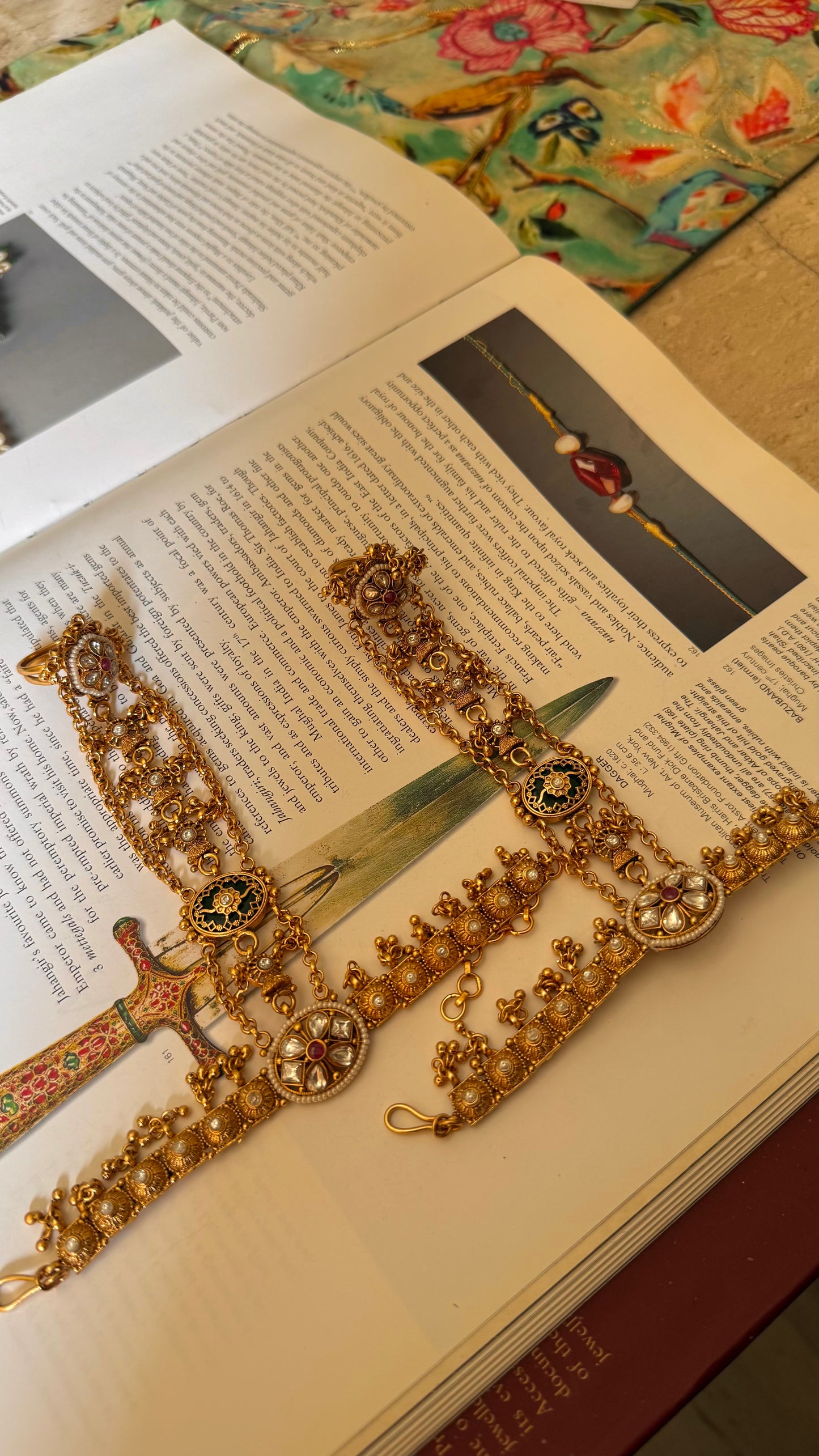 Royal rajwada mix polki Hathphool