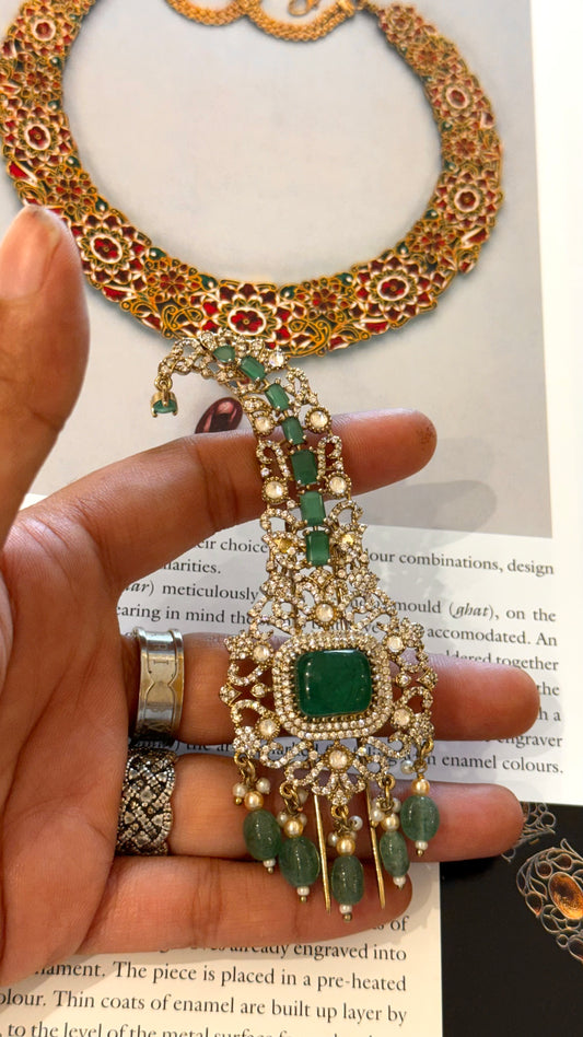 Emerald doublet with mint drops Victorian kalgi