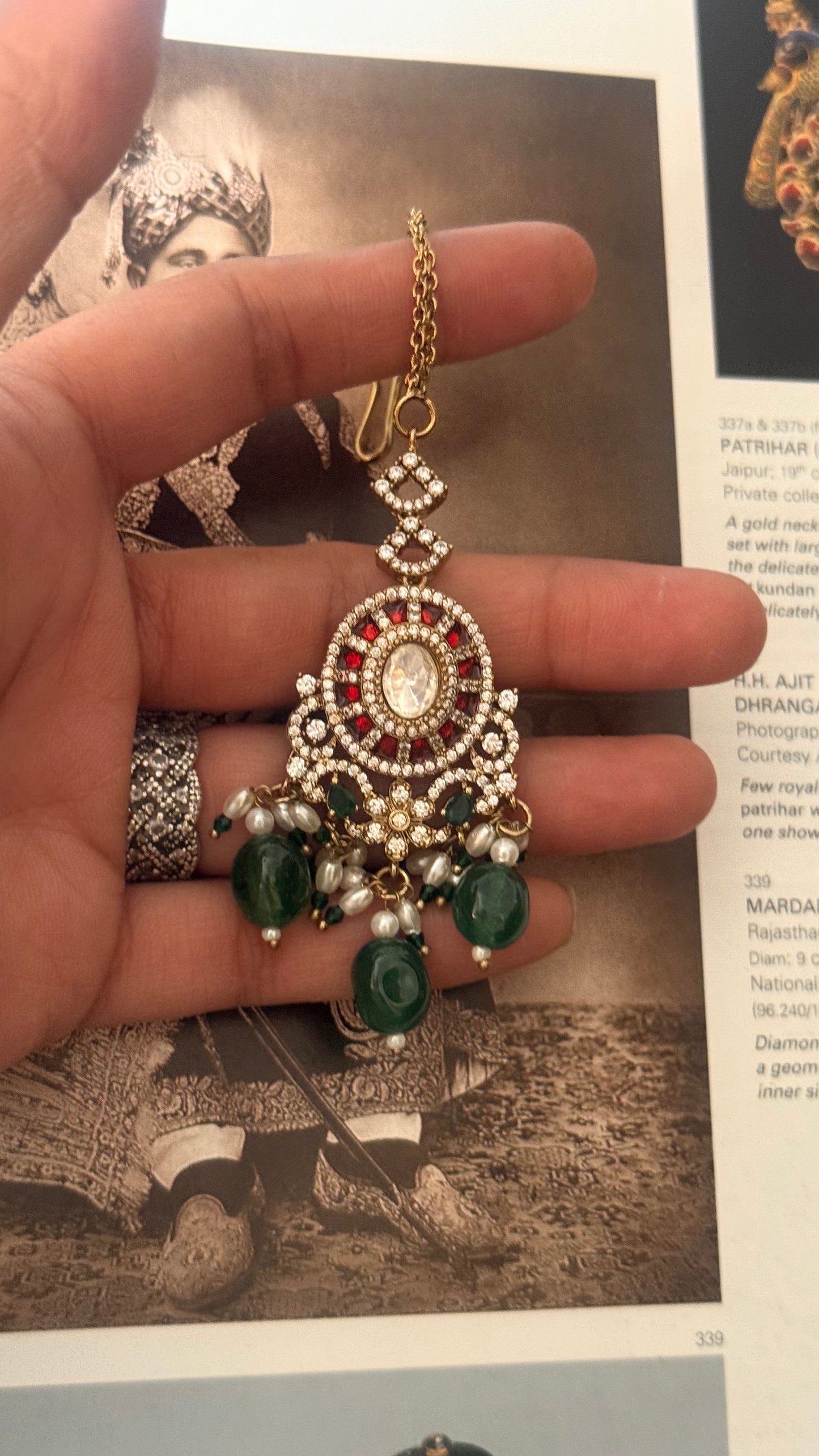 Ruby takkar & emerald drop maangtika