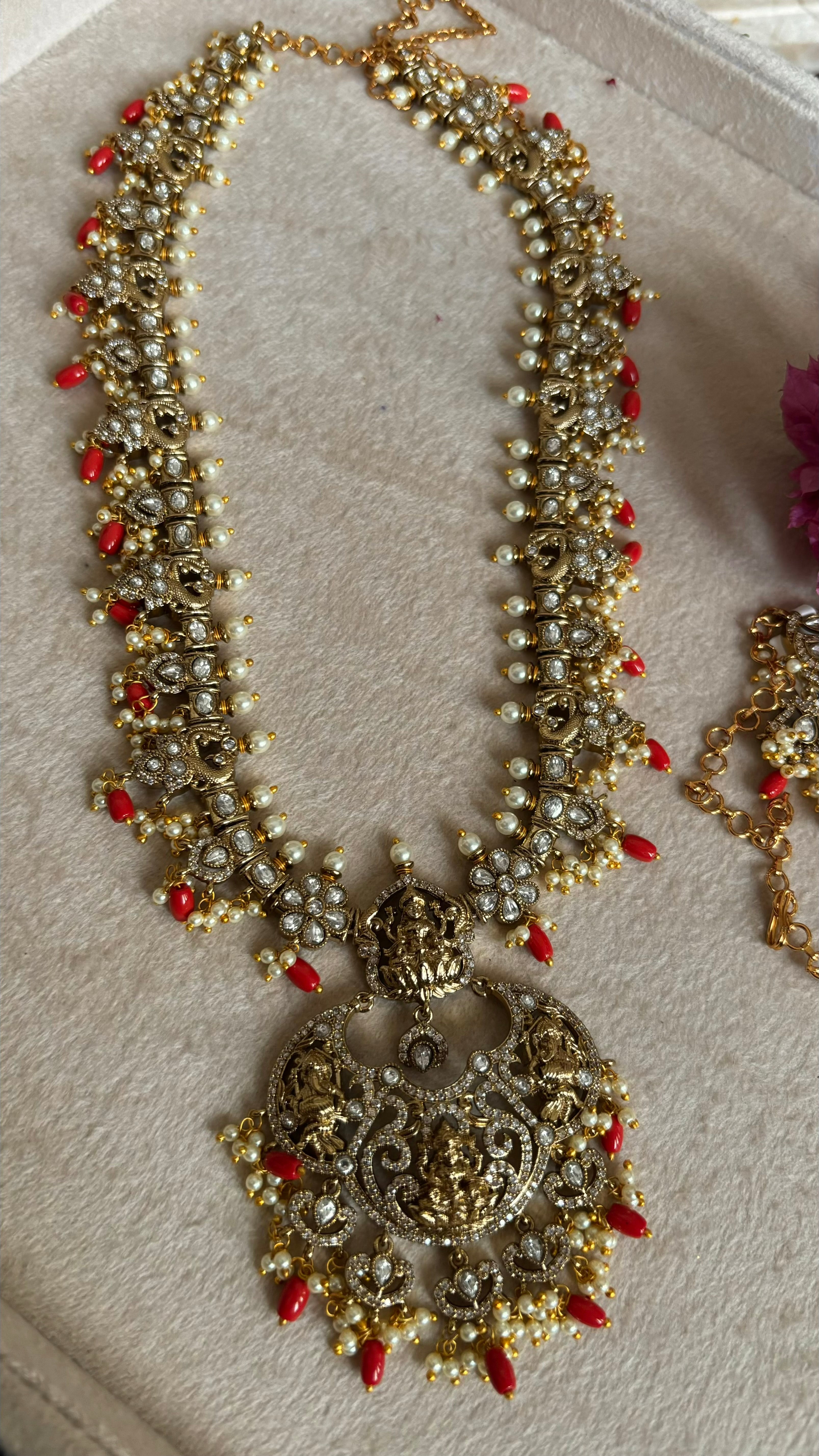 Temple jewellery with earrings