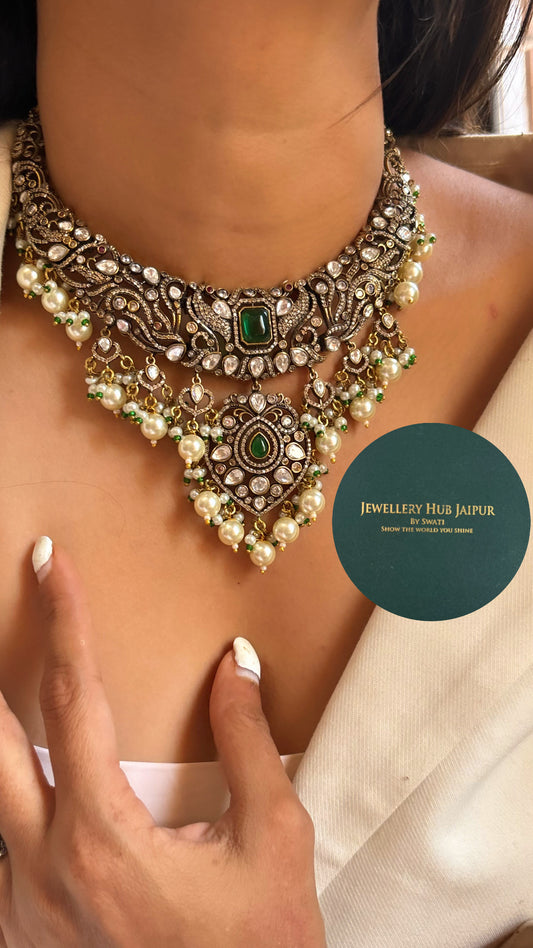 Oxidised emerald jewellery set