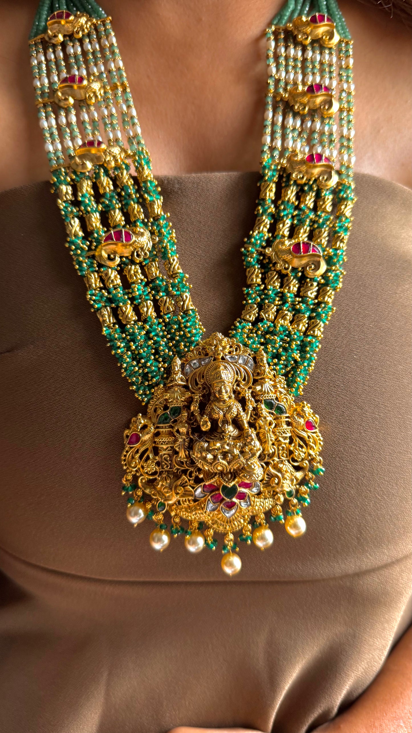 Goddess laxmi paachi kundan long temple necklace