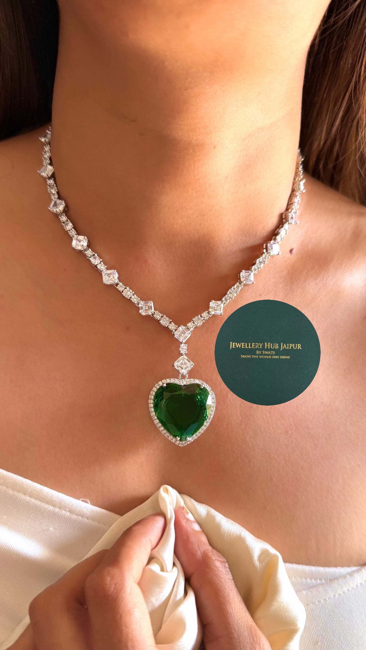 Viona emerald heart diamond necklace
