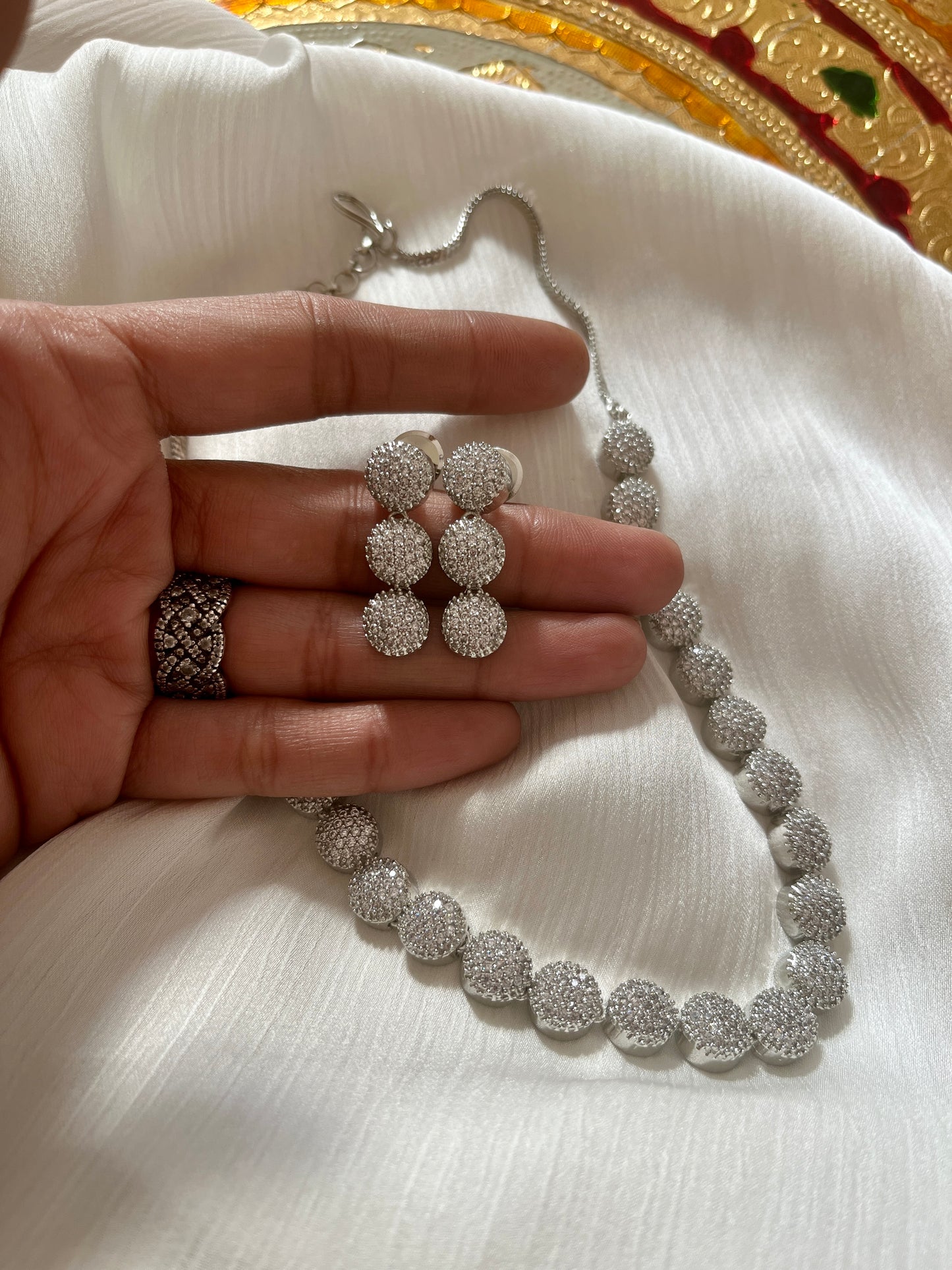 Cocktail minimalist necklace