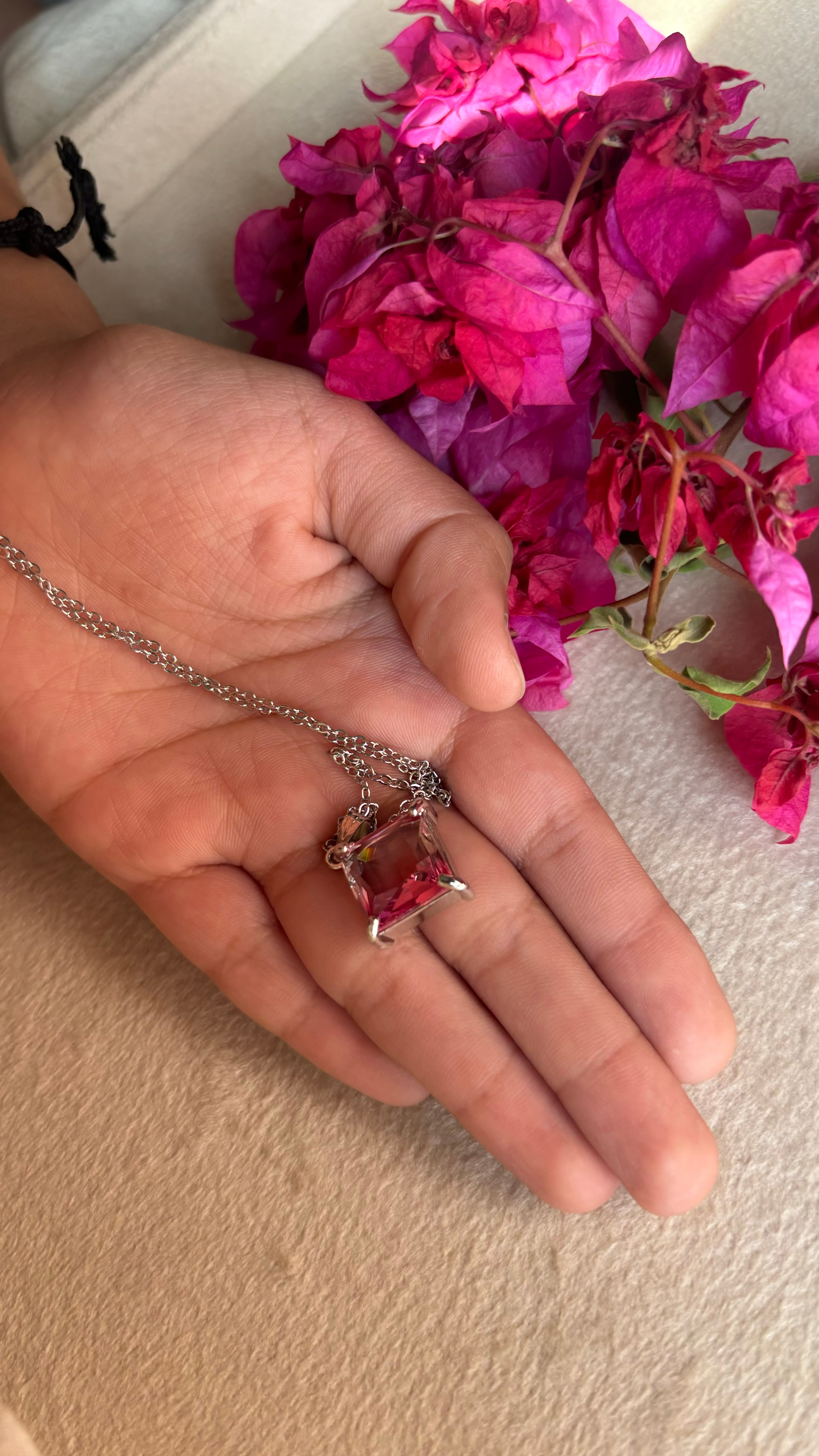 Rose quartz ombre necklace