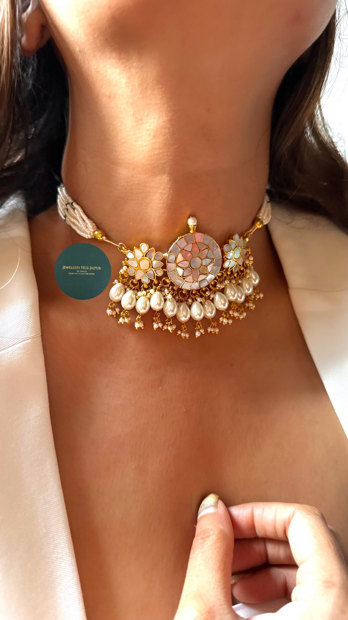 Mother of pearl paachi with pearl drops choker set