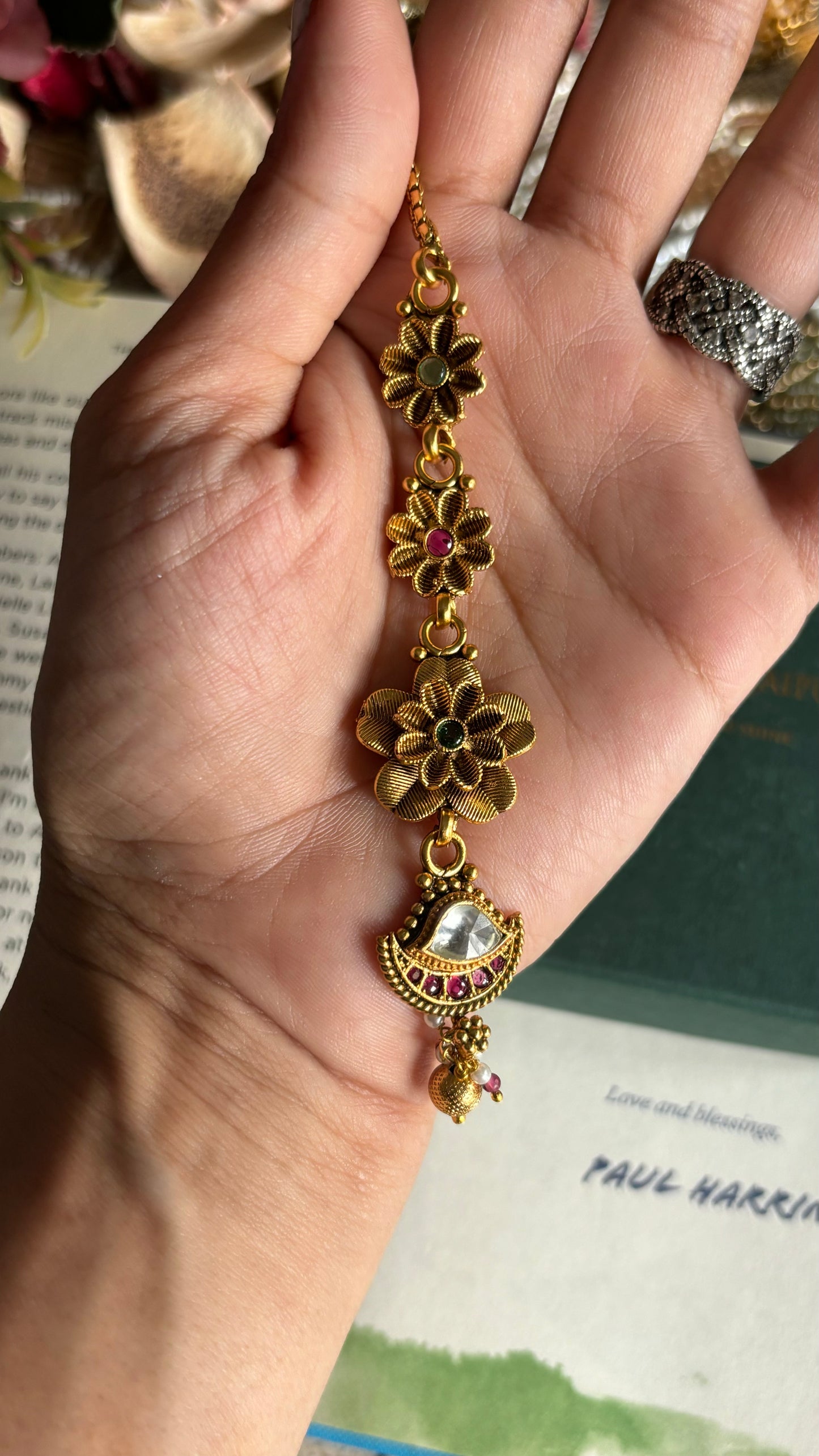 Oxidised gold polki maangtika