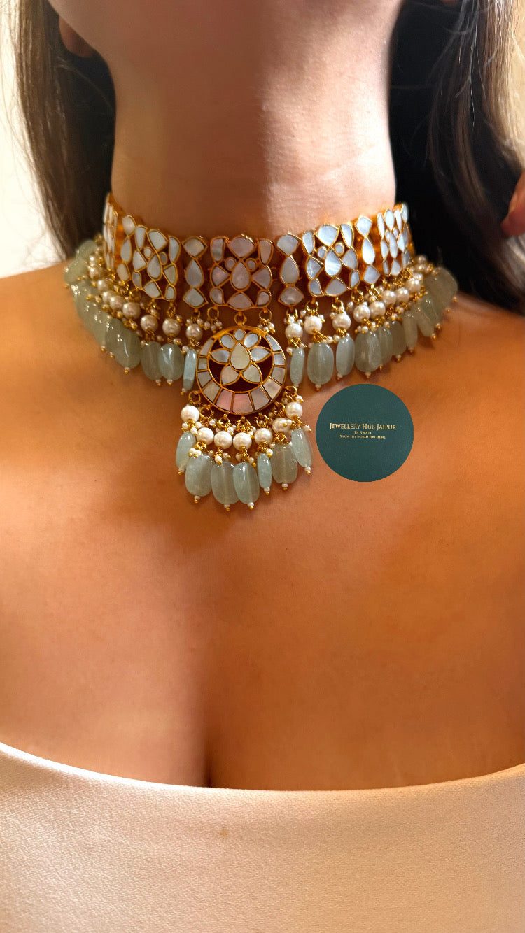 Heritage mother of pearls paachi with mint drops choker set