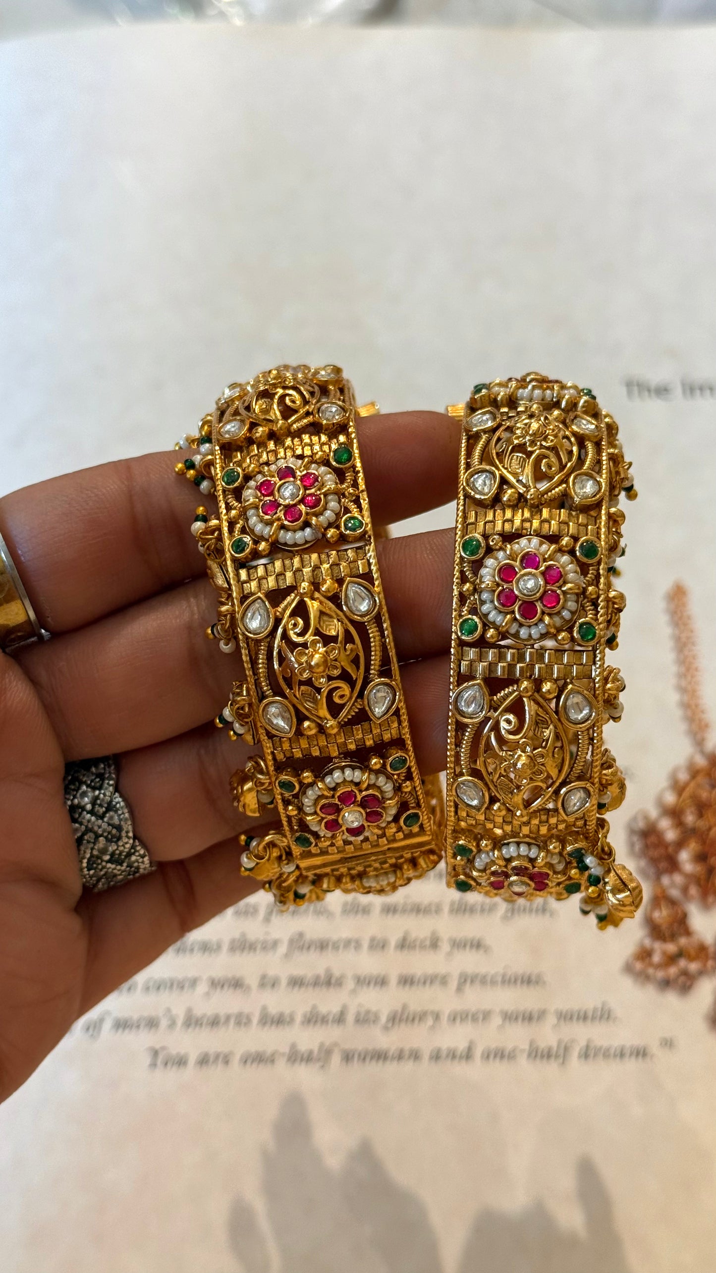 Floral nakashee rajwadi bangles