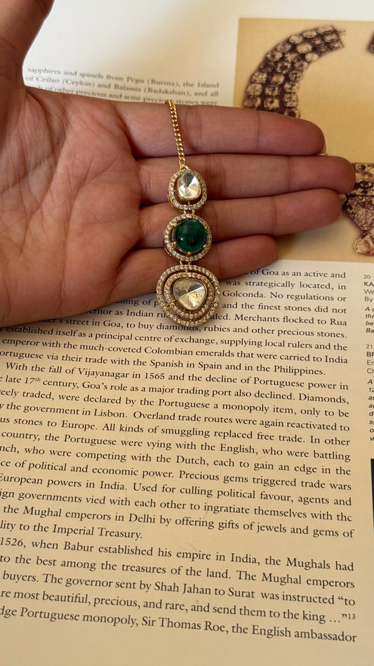 Emerald uncut polki stone maangtika