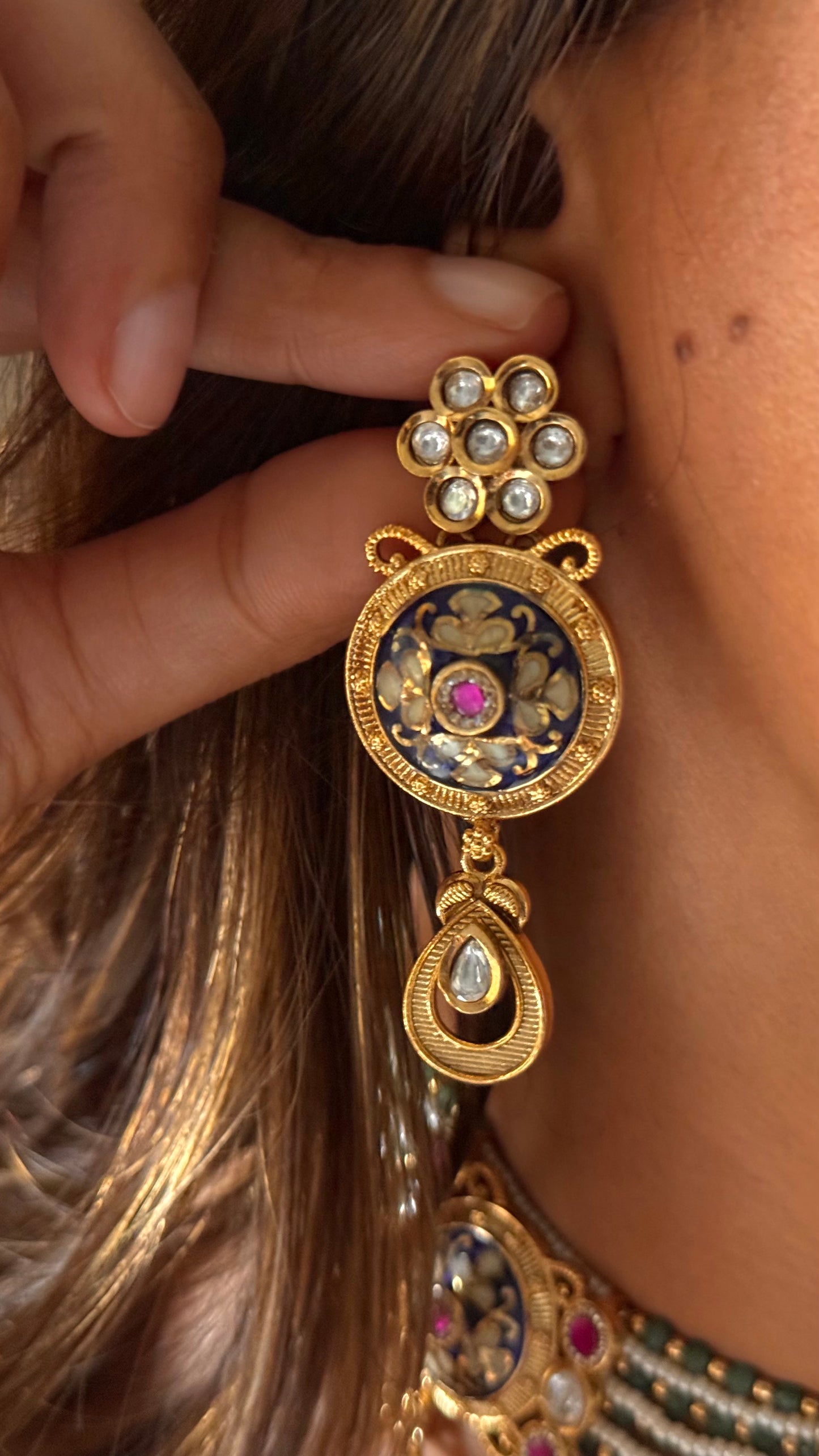 Sapphire inlay carved with emerald detailing heritage Necklace