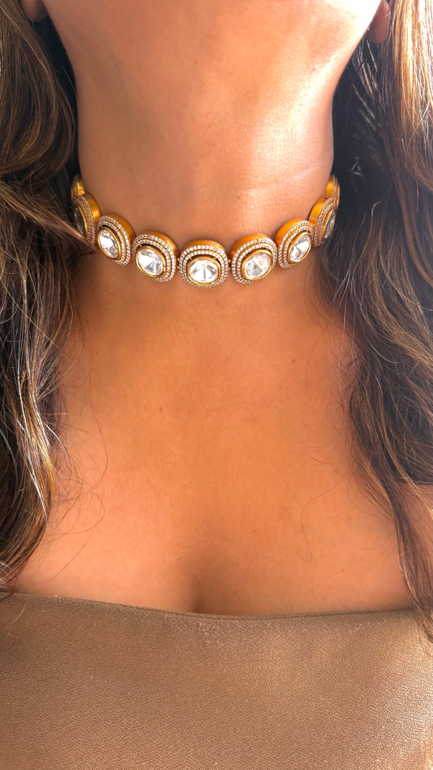 Uncut Polki minimal choker with studs