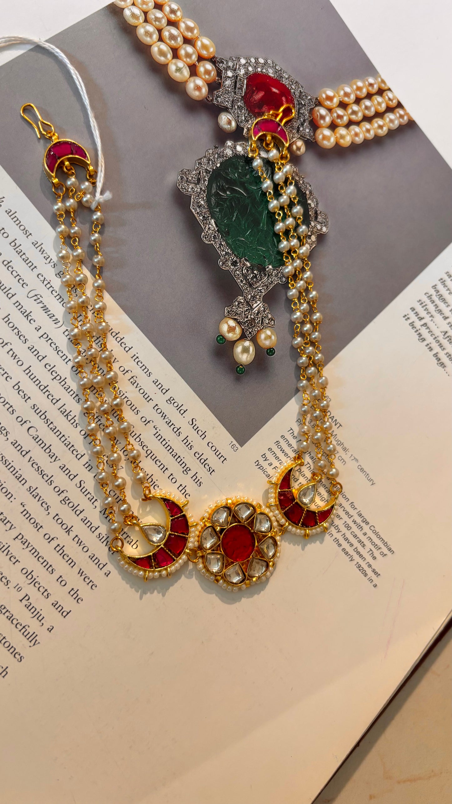 Rani pink gajra style mathapatti