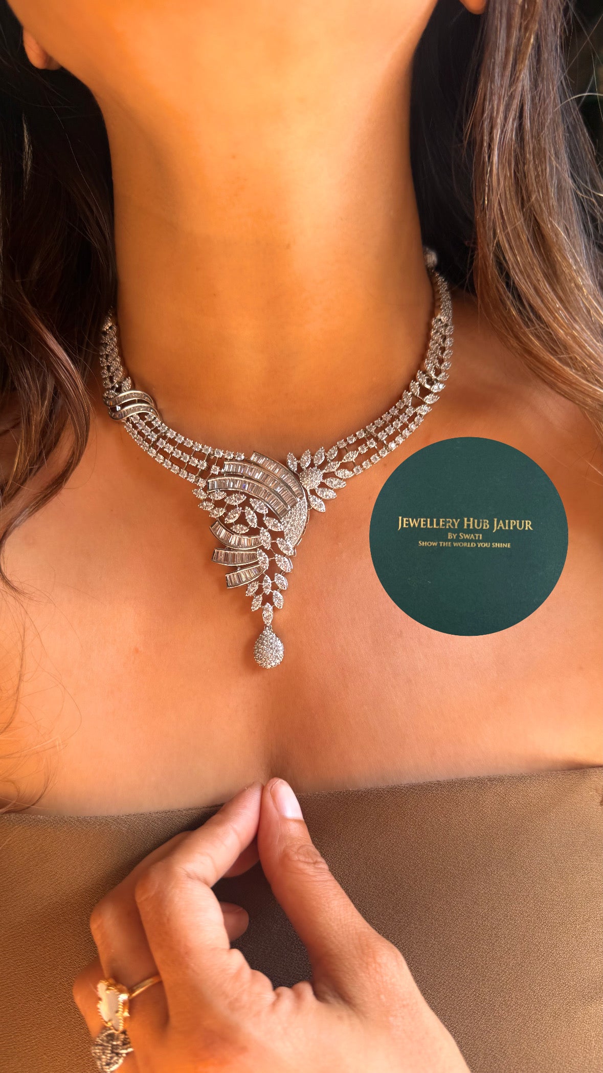 Cz diamond tear drop designer necklace (rhodium polish)