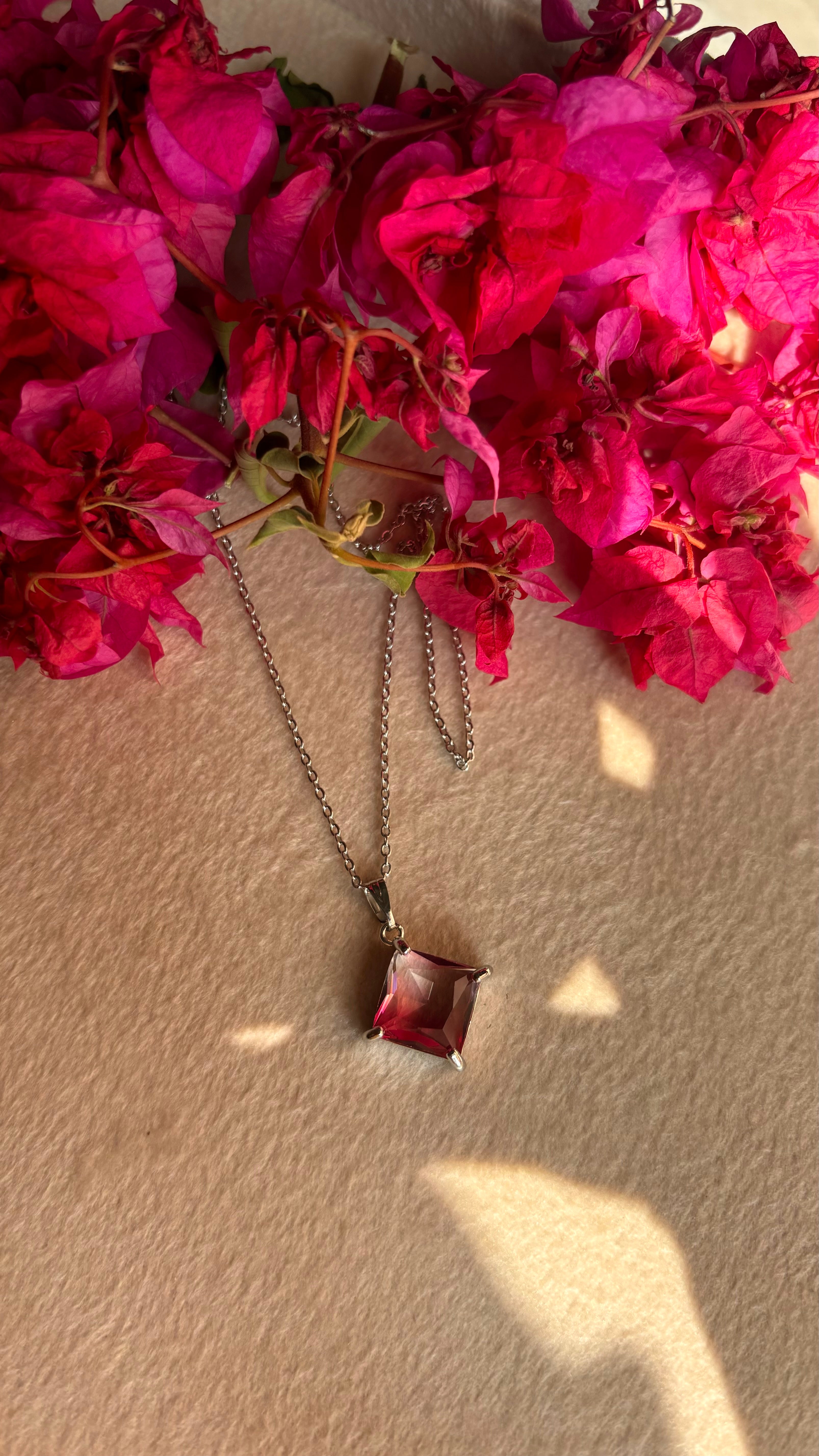 Rose quartz ombre necklace