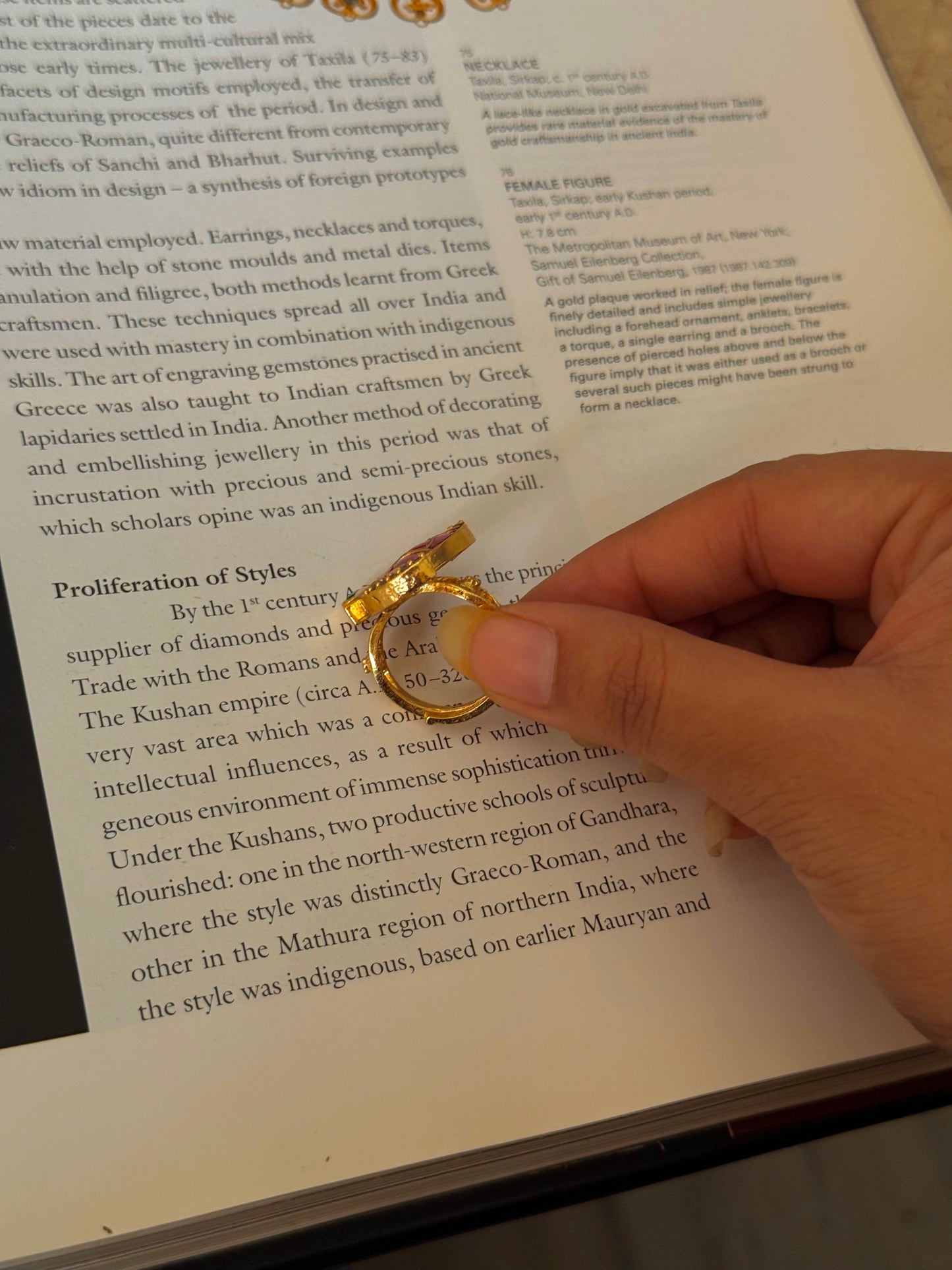 Leaf shaped paachi kundan heritage ring