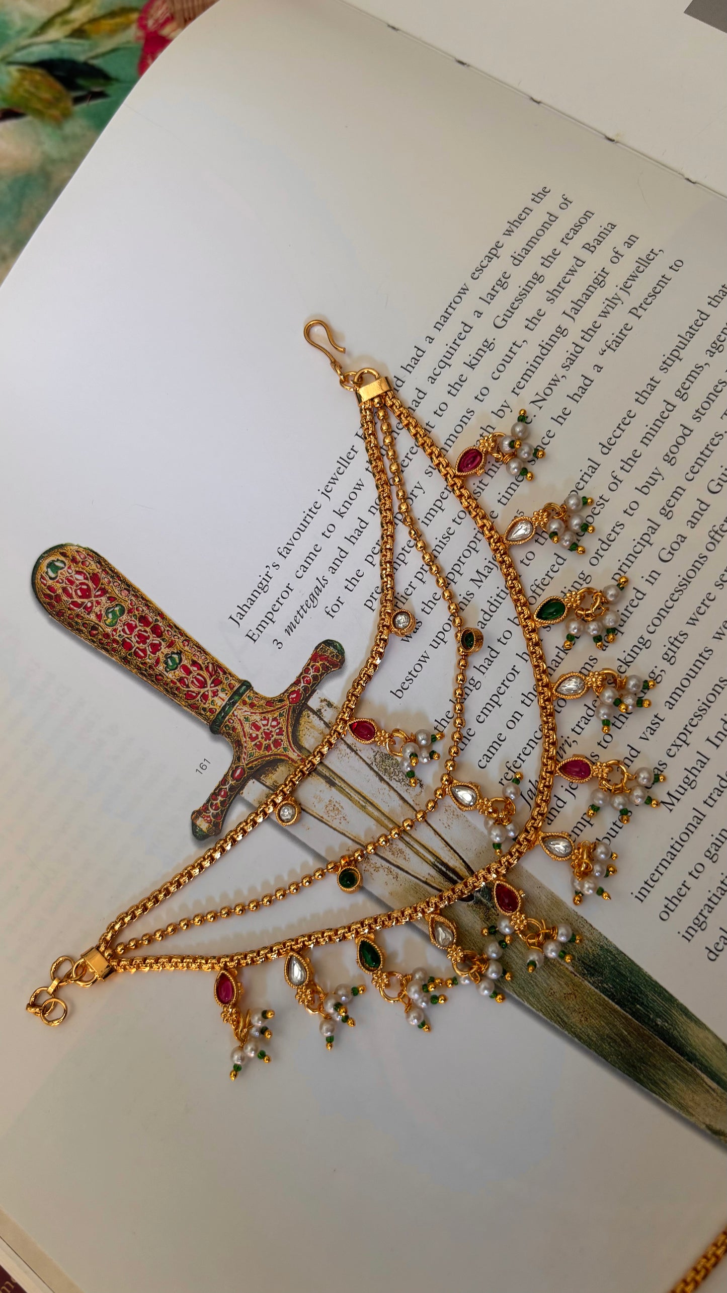 Three layer with ruby & emerald Kaan chain