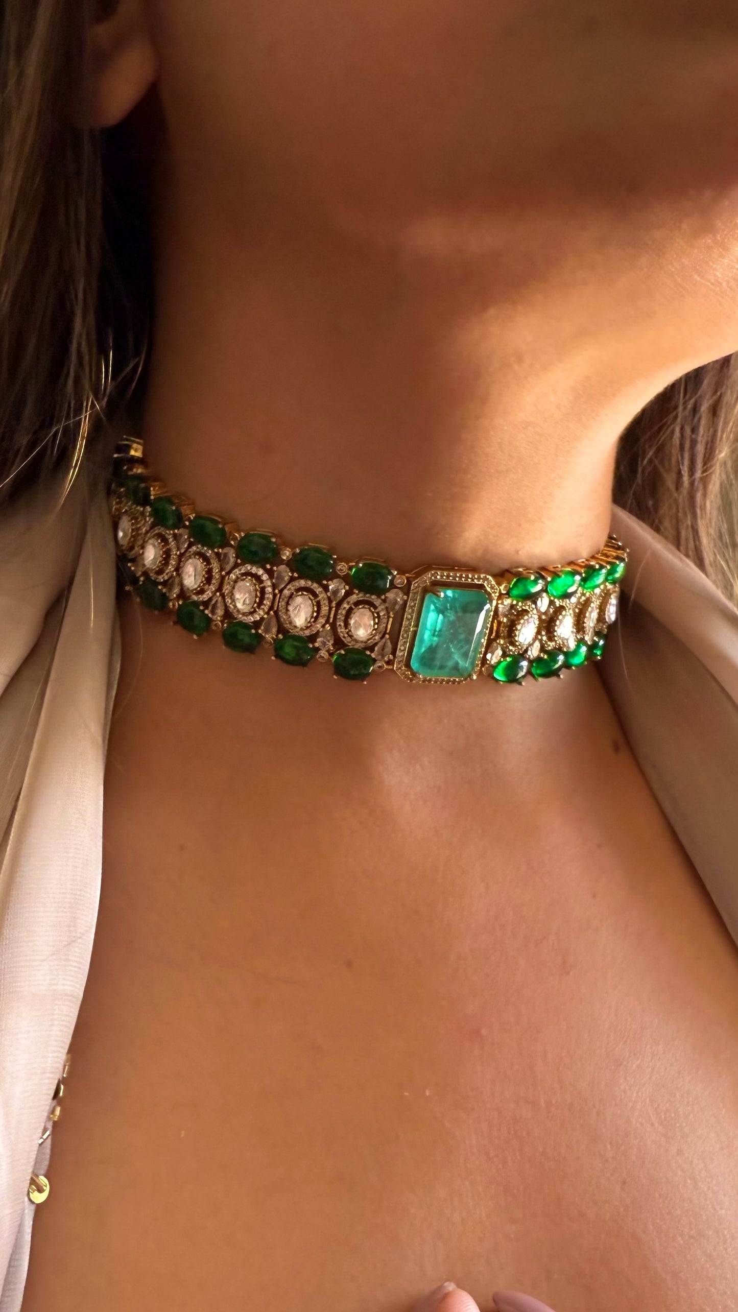 Emerald Mint minimalist doublet choker necklace with earrings