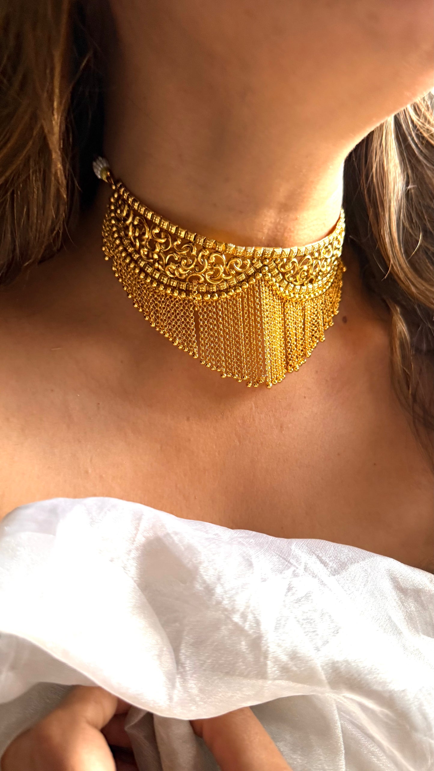 Dubai gold inspired collar style choker