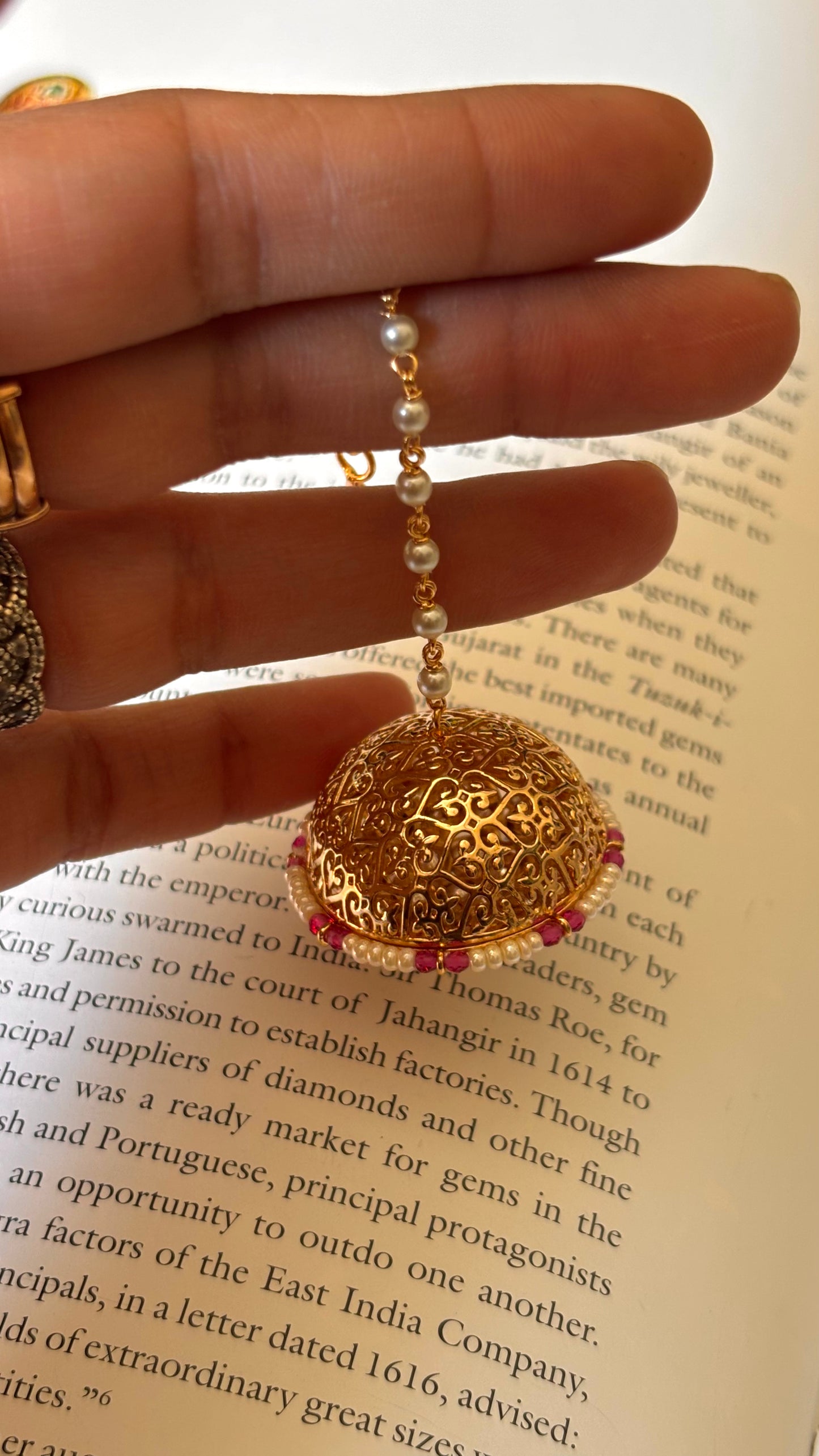 Ruby heritage nakashi Borla