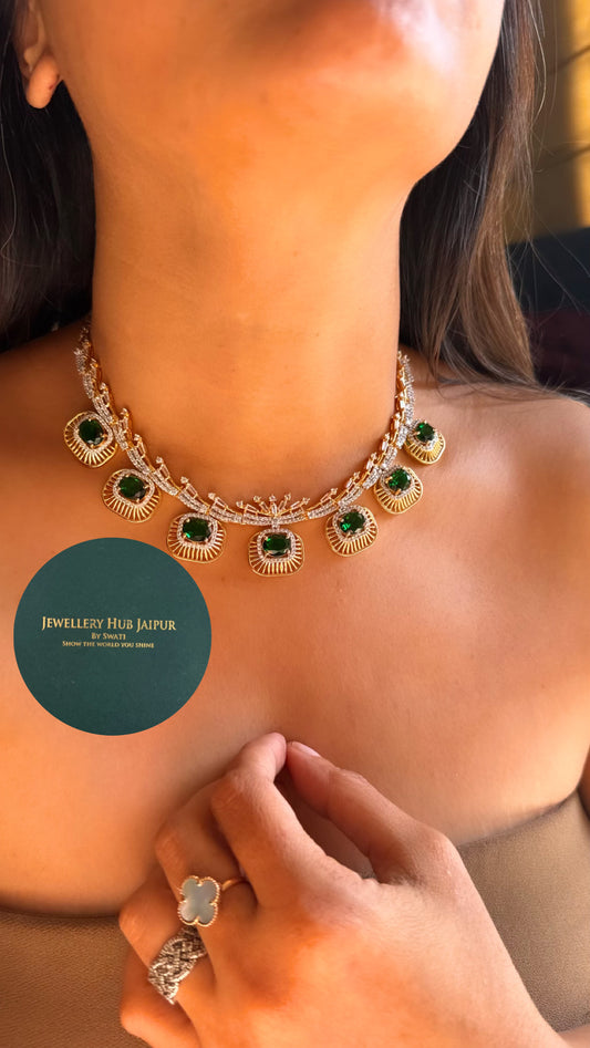 Emerald GJ polish diamond necklace