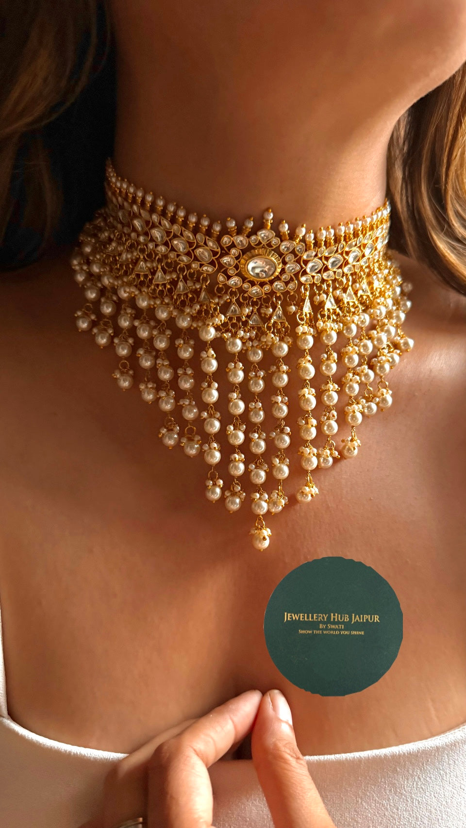 Sunheri pachi kundan pearl detailing Necklace