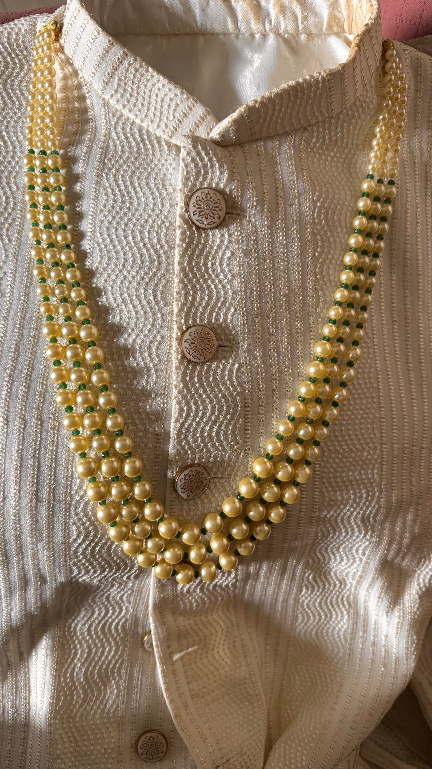 Triple line  gold pearl & emerald string