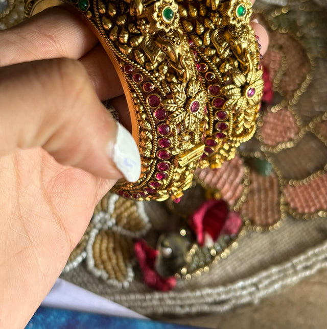 Goddess laxmi Gajanand pachi bangles