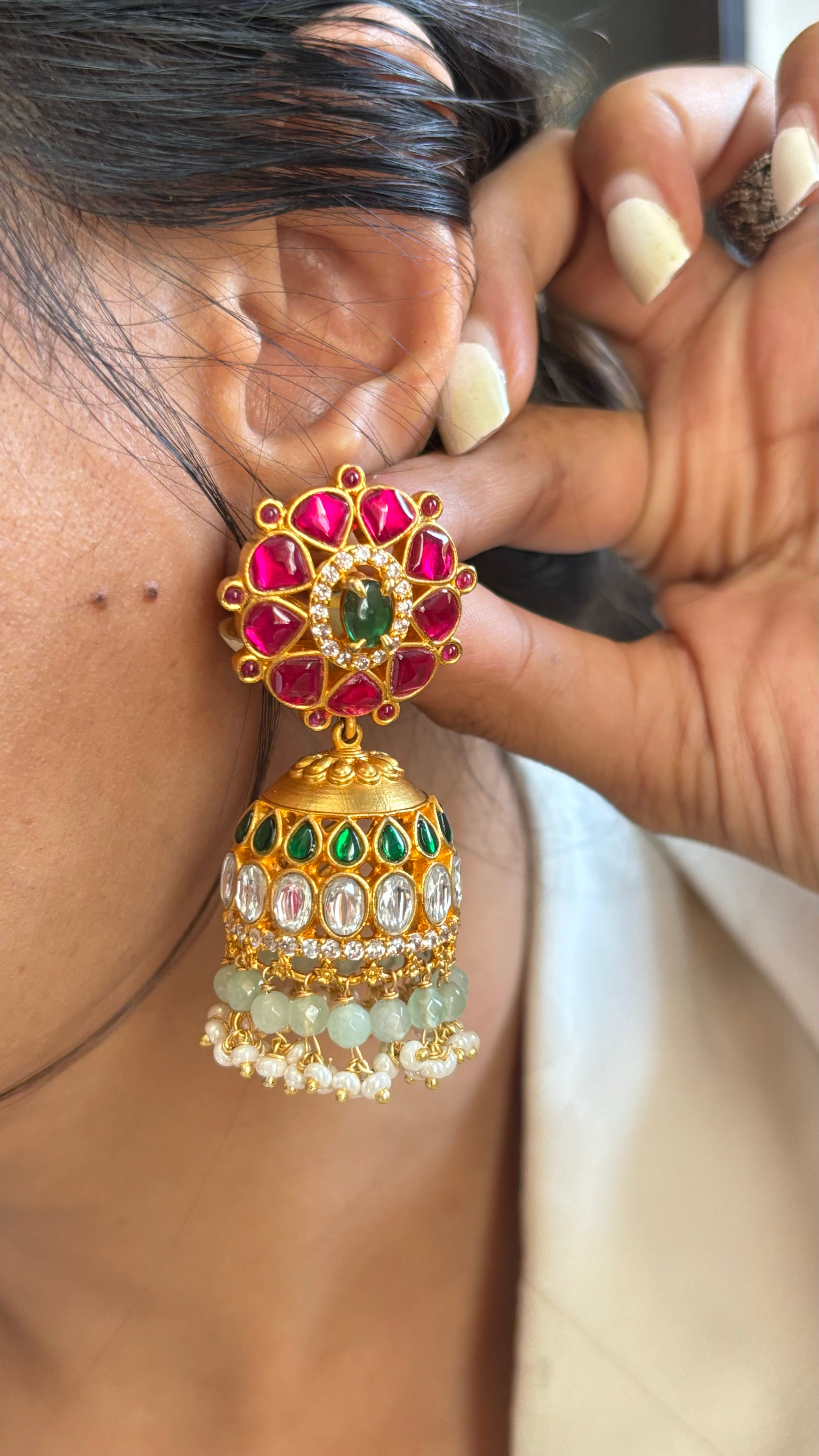 Paachi jhumka