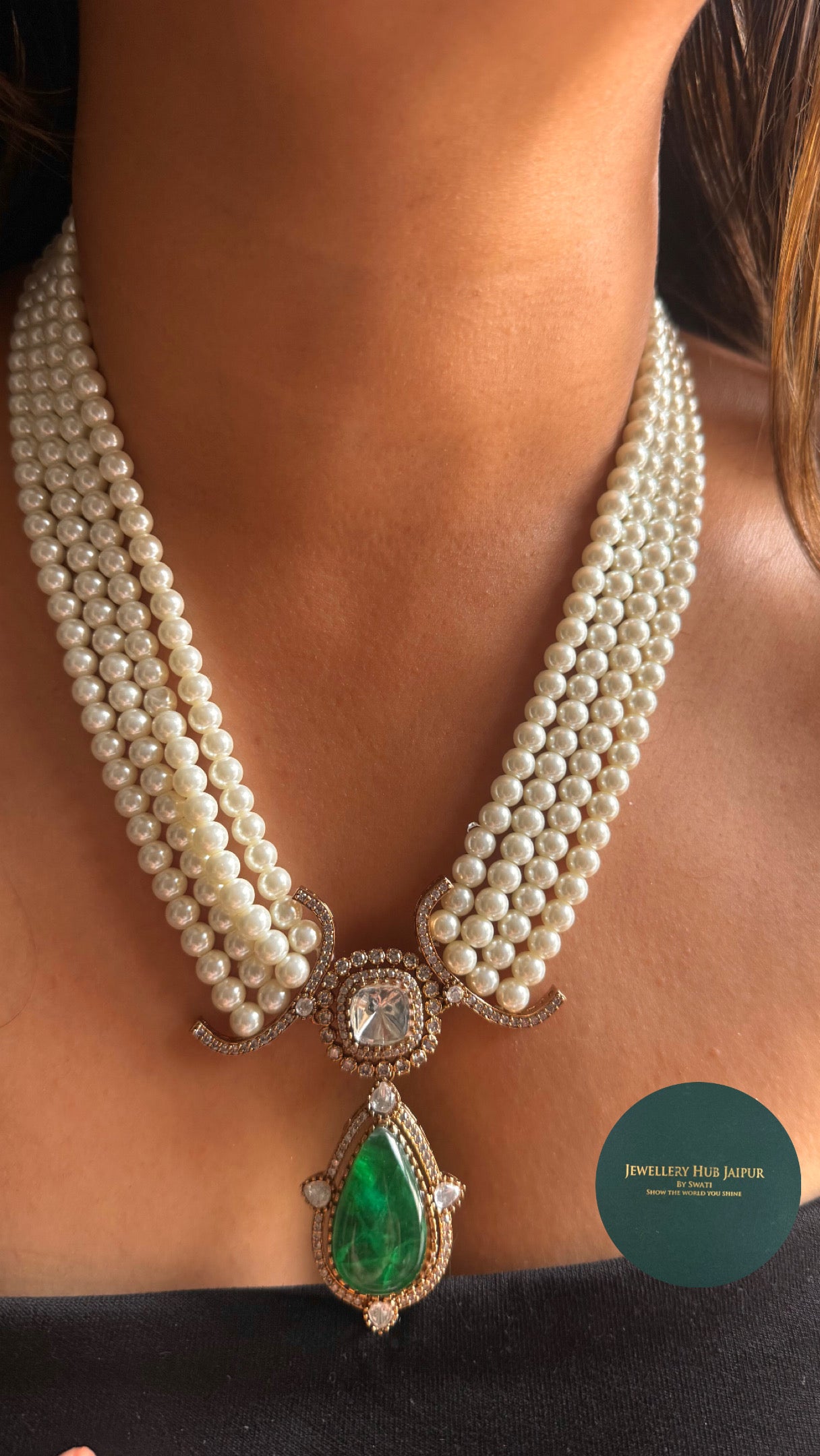 Emerald doublet pendant with pearl detailing necklace