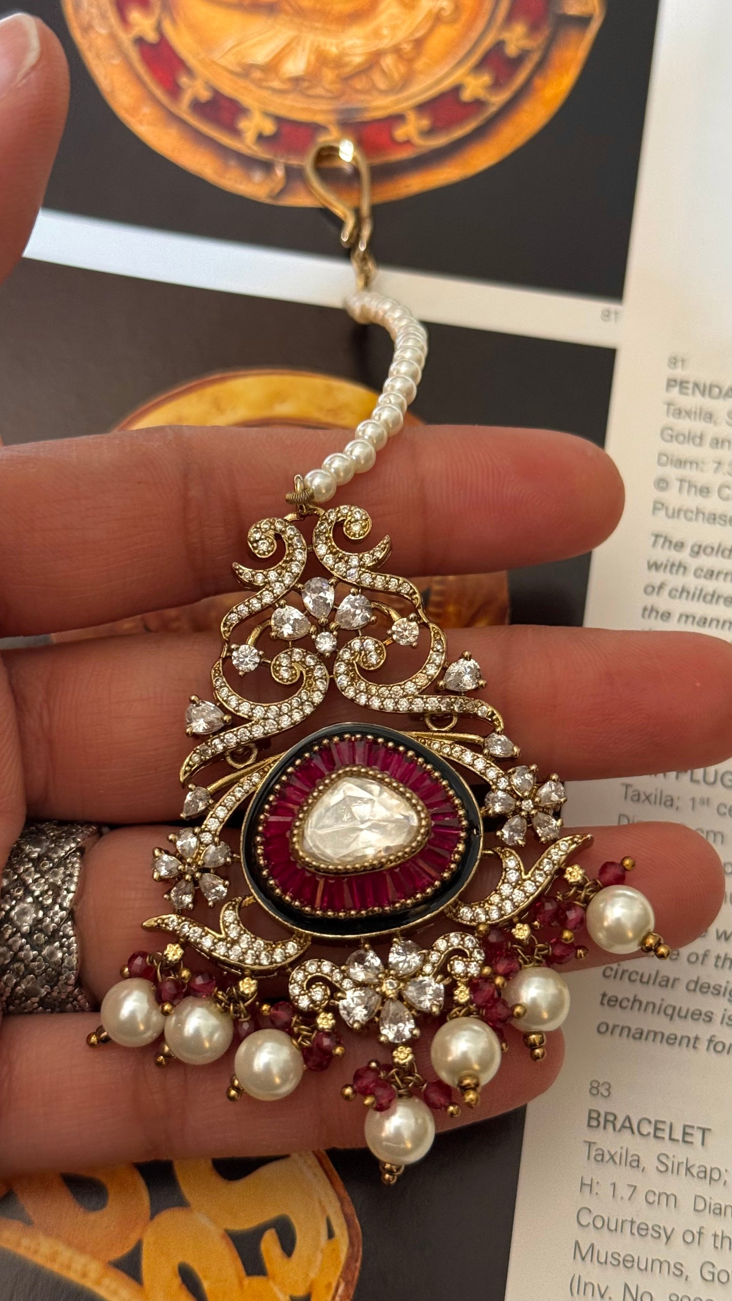 Rani pink takkar work Mangtikka