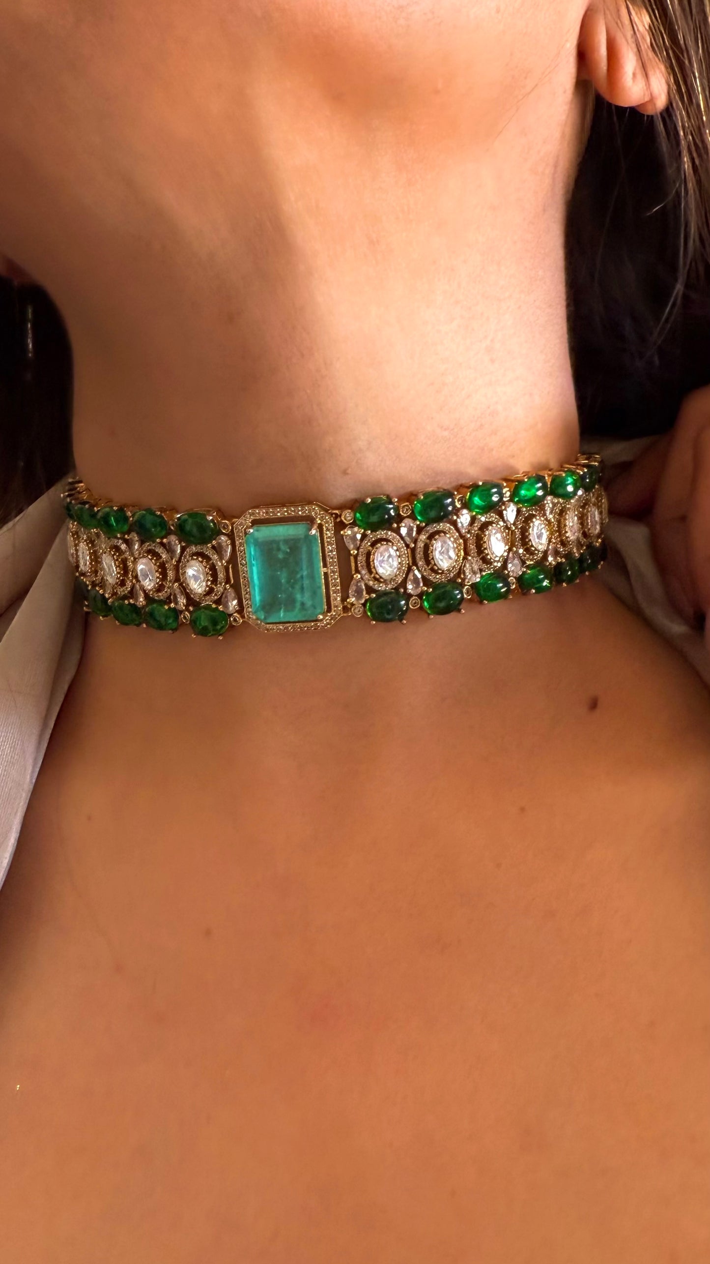 Emerald Mint minimalist doublet choker necklace with earrings