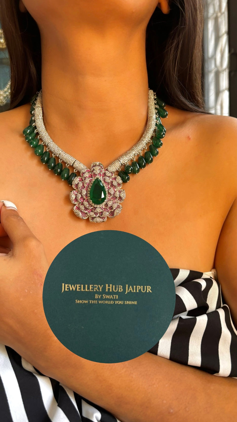 Emerald cocktail diamond necklace