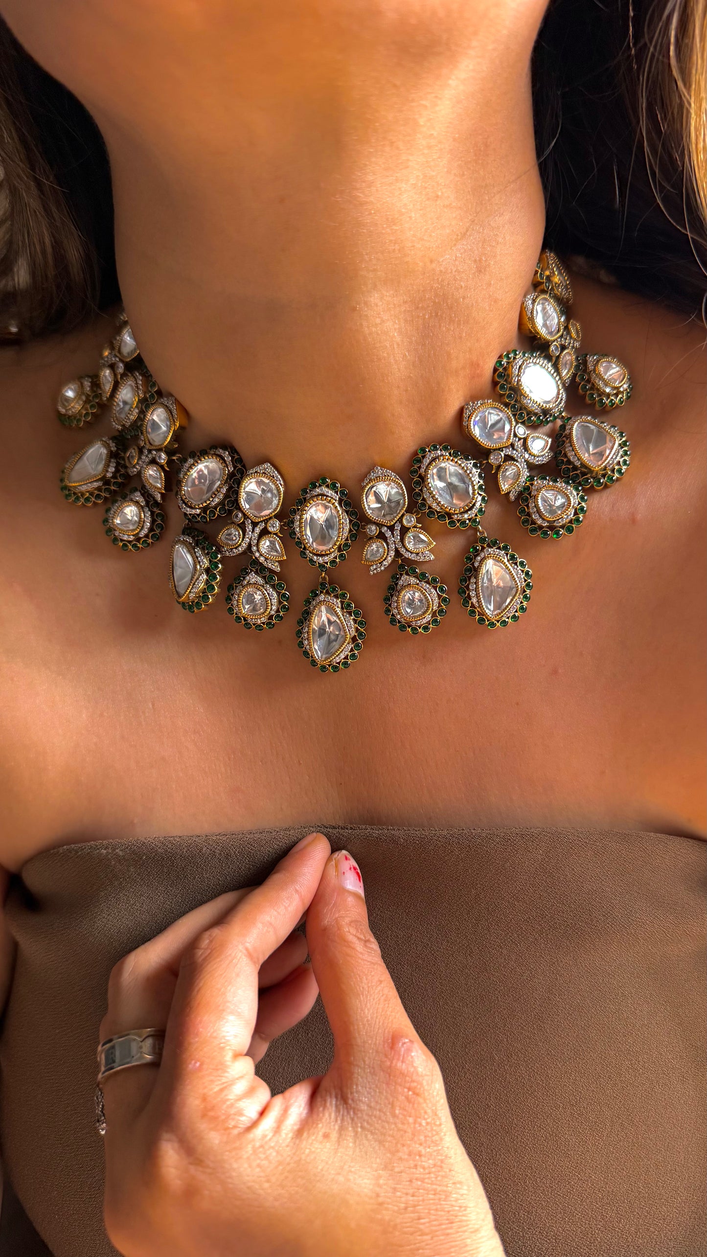 Emerald takkar work uncut polki necklace