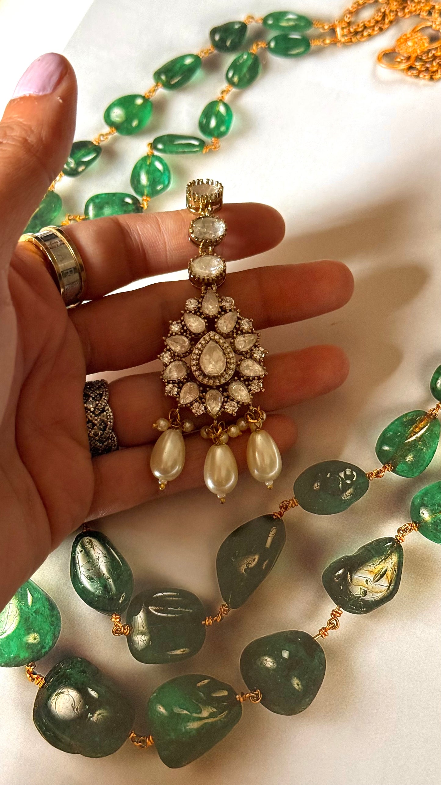 Drop shape Maangtika with pearl detailing