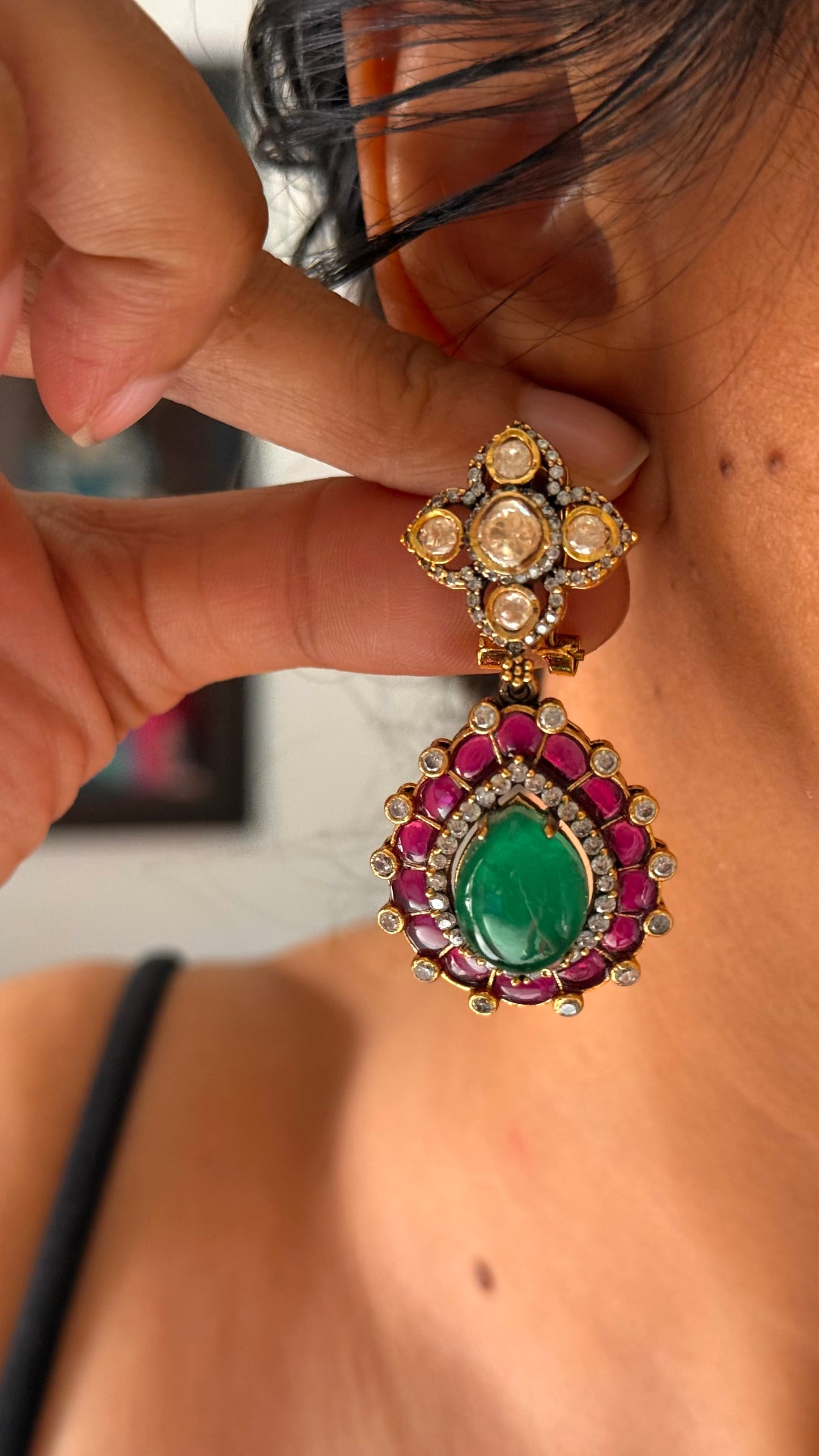 Emerald peeli polki Sunita Shekhawat inspired necklace